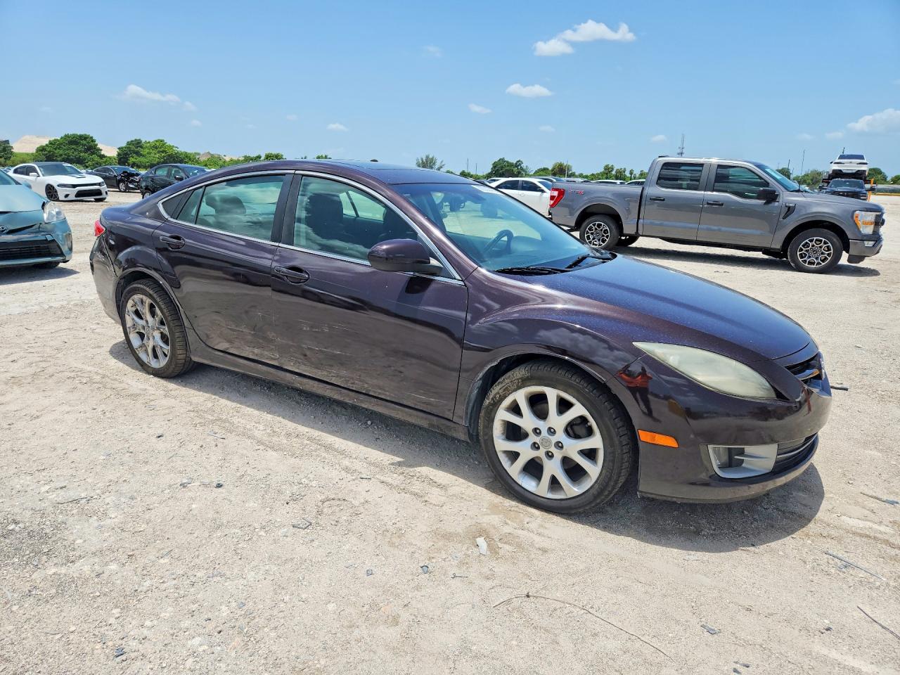 2009 Mazda 6 S Maroon vin: 1YVHP82B195M34482