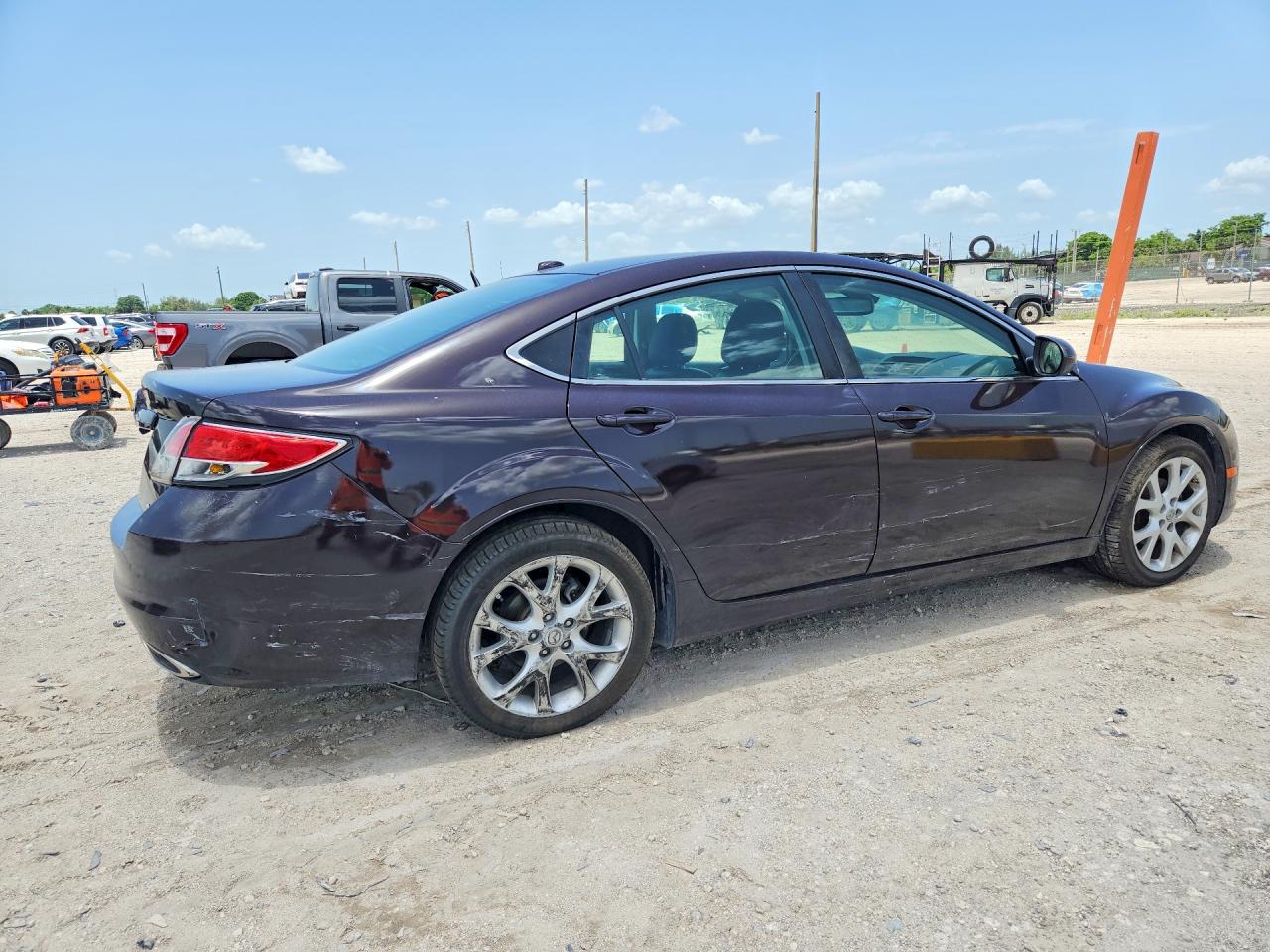 2009 Mazda 6 S Maroon vin: 1YVHP82B195M34482