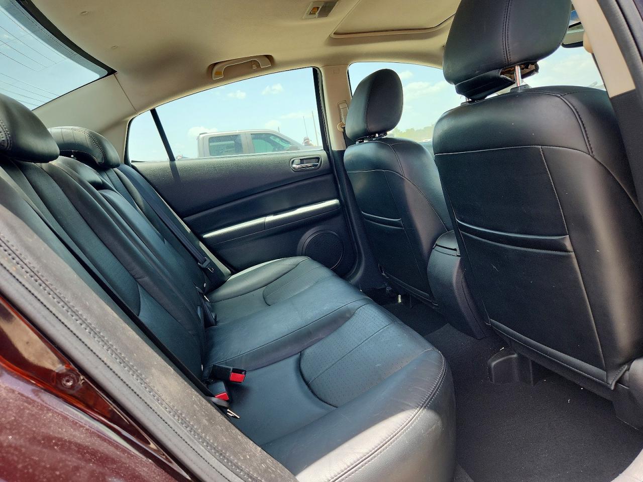 2009 Mazda 6 S Maroon vin: 1YVHP82B195M34482