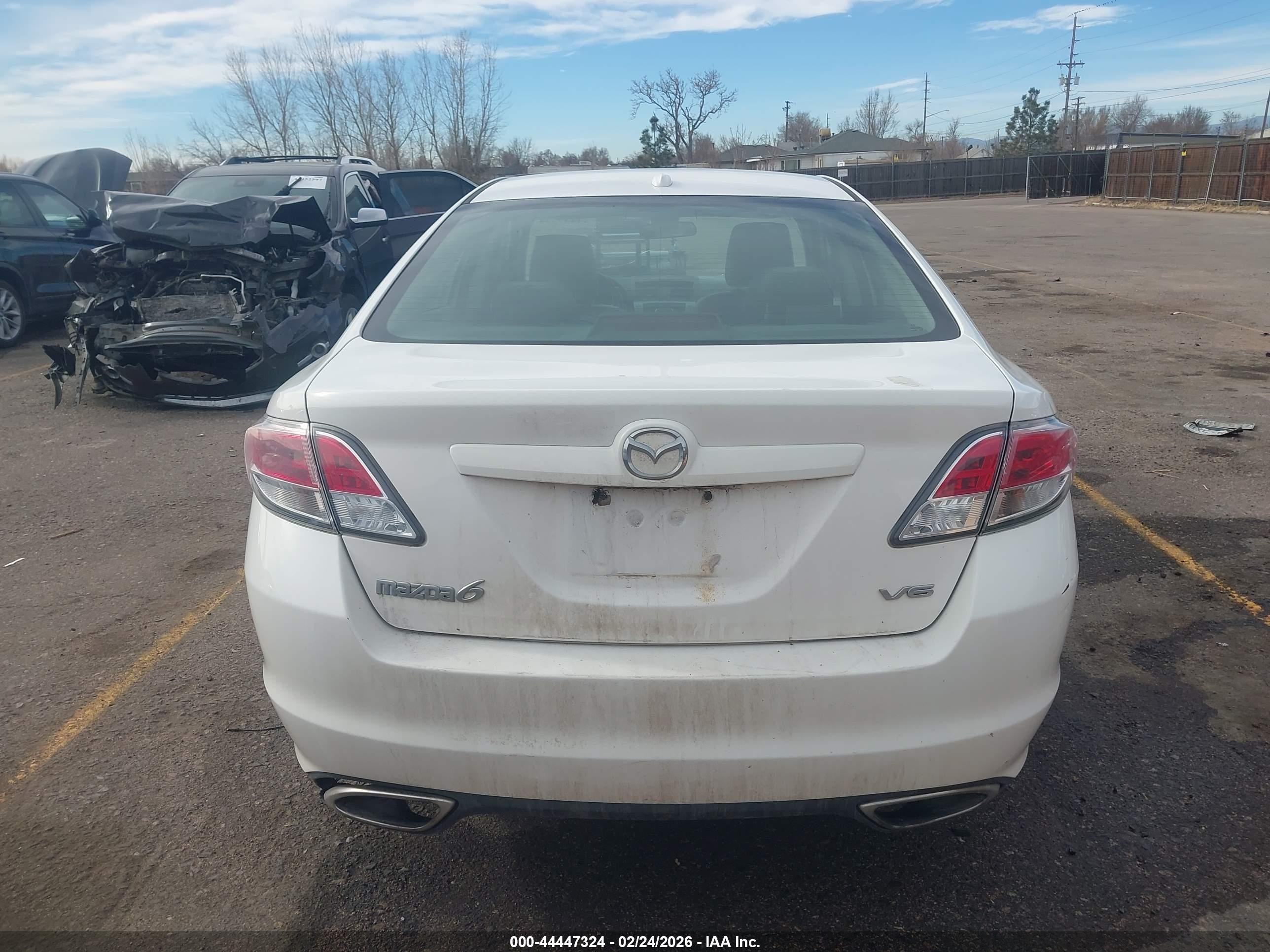 2009 Mazda Mazda6 S Touring White vin: 1YVHP82B495M28806