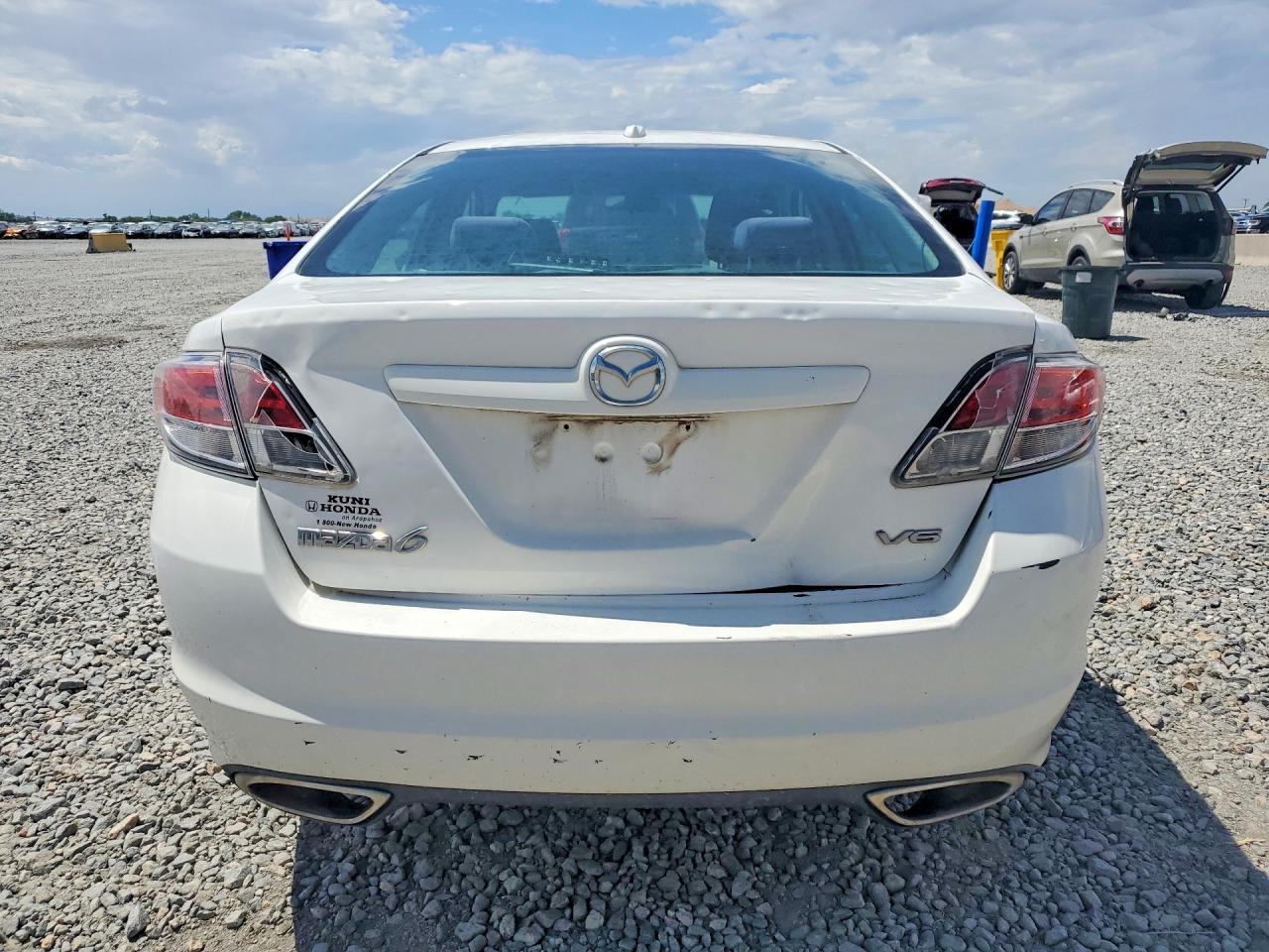 2009 Mazda 6 S Белый vin: 1YVHP82B495M31060