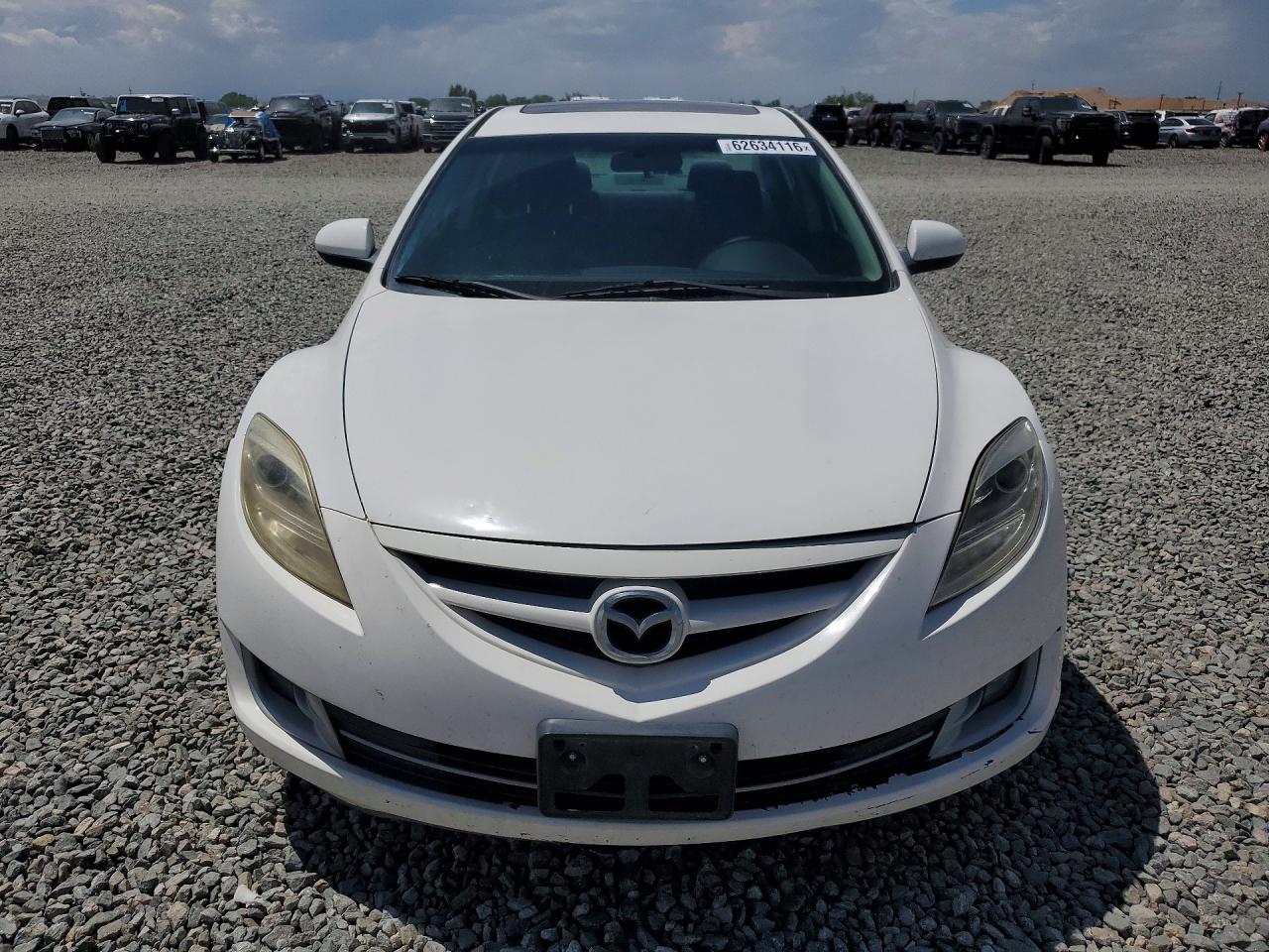 2009 Mazda 6 S Белый vin: 1YVHP82B495M31060