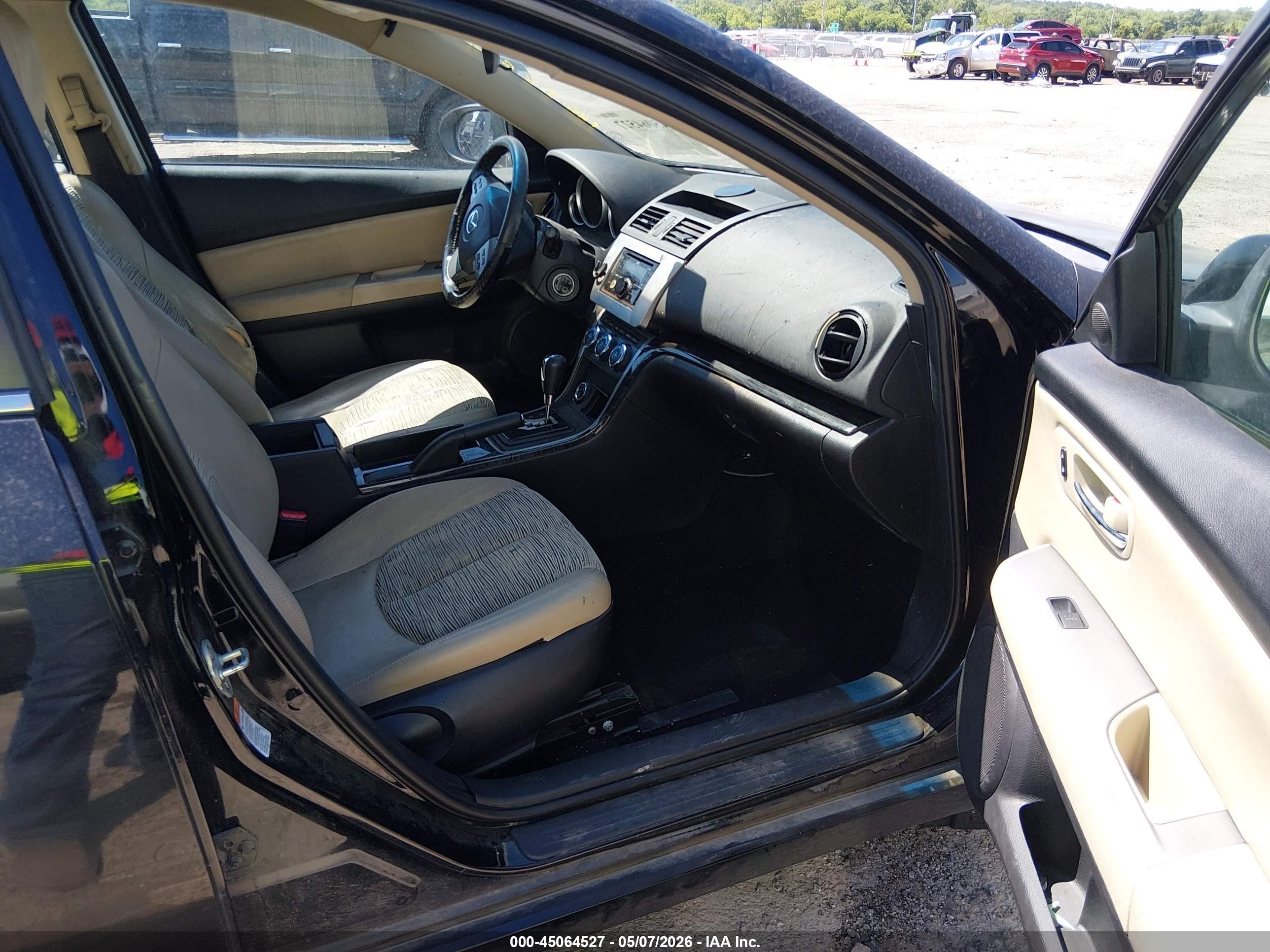 2009 Mazda Mazda6 S Touring Black vin: 1YVHP82B595M09441