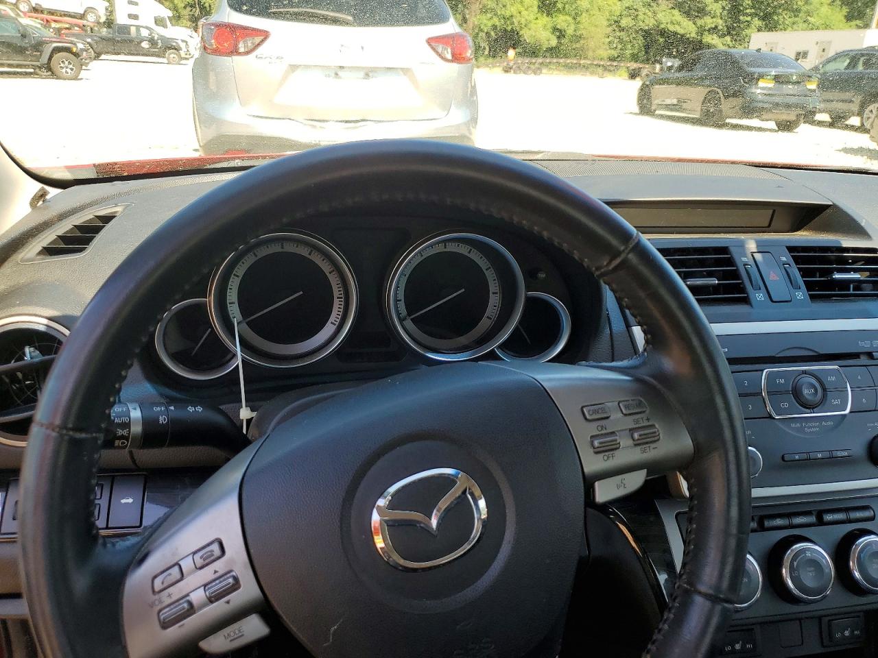 2009 Mazda Mazda6 Red vin: 1YVHP82BX95M06728