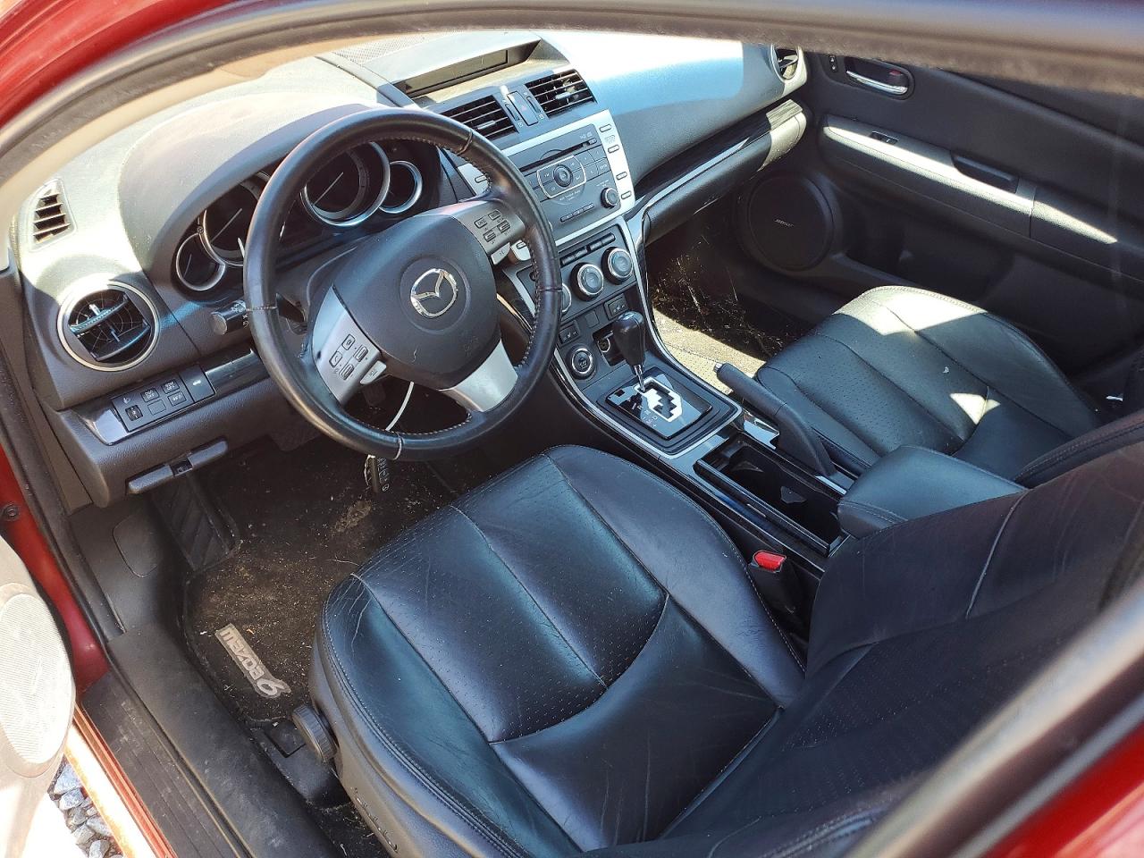2009 Mazda Mazda6 Red vin: 1YVHP82BX95M06728