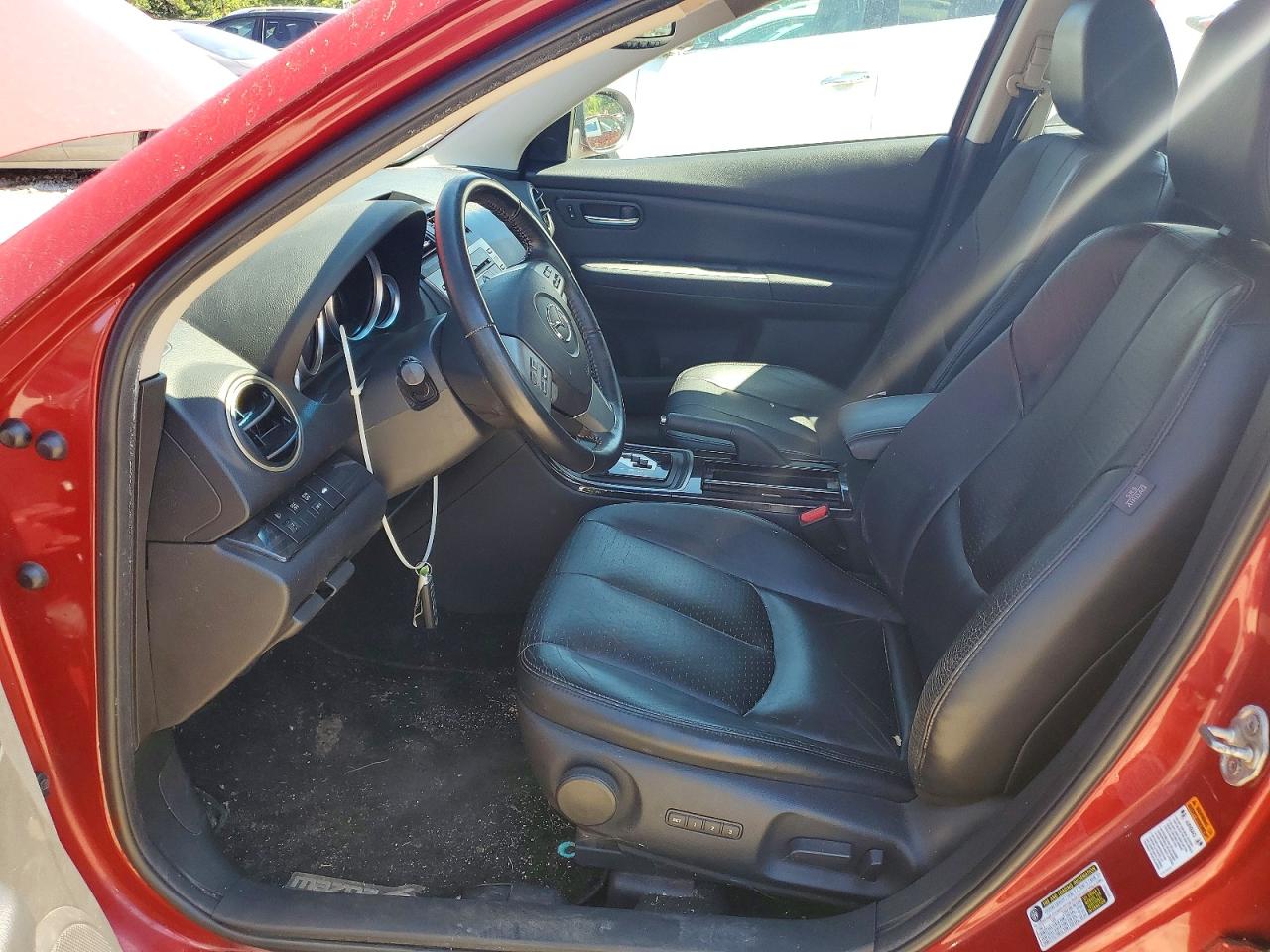 2009 Mazda Mazda6 Red vin: 1YVHP82BX95M06728