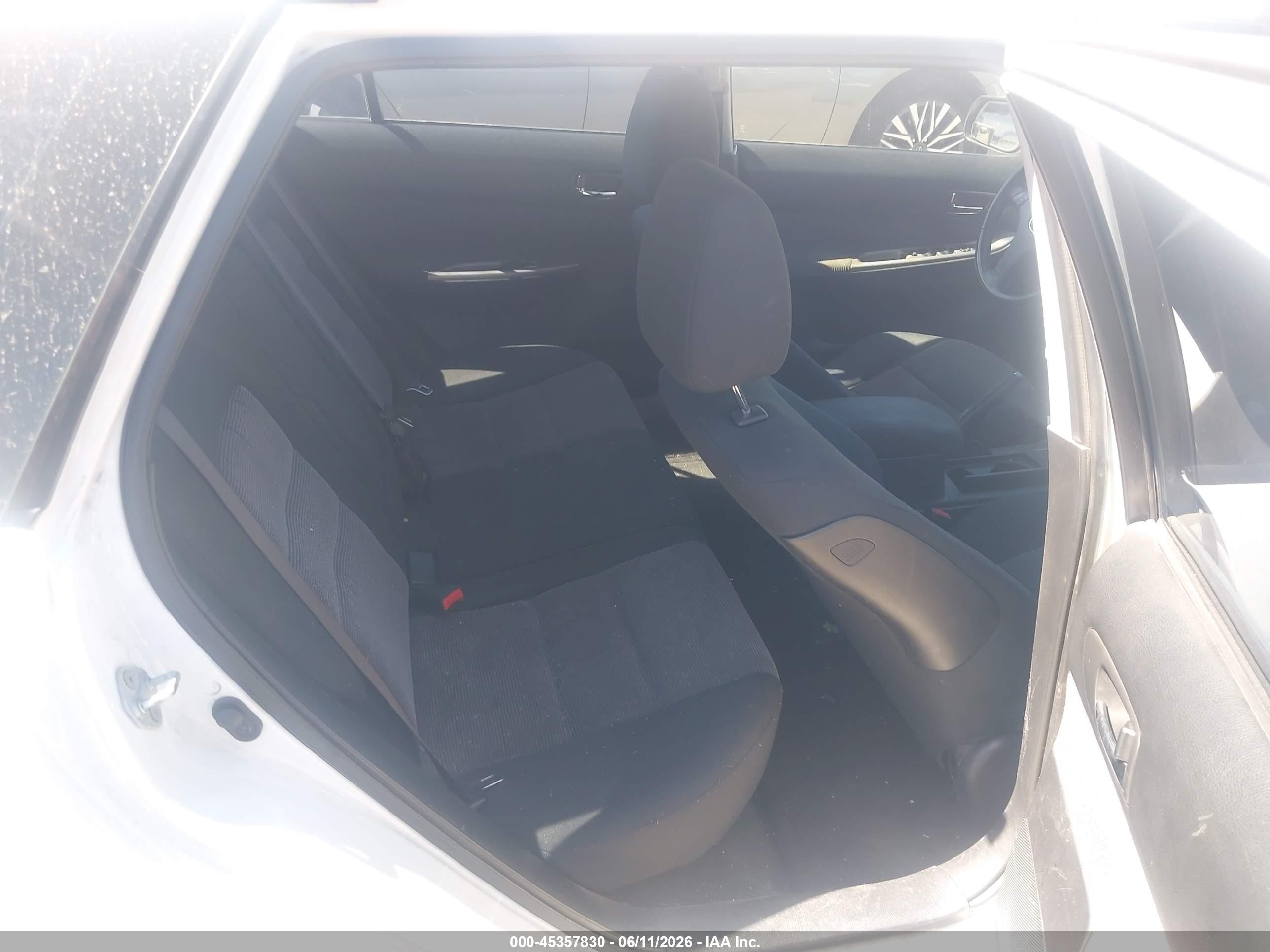 2005 Mazda Mazda6 S Sport White vin: 1YVHP82D955M00558