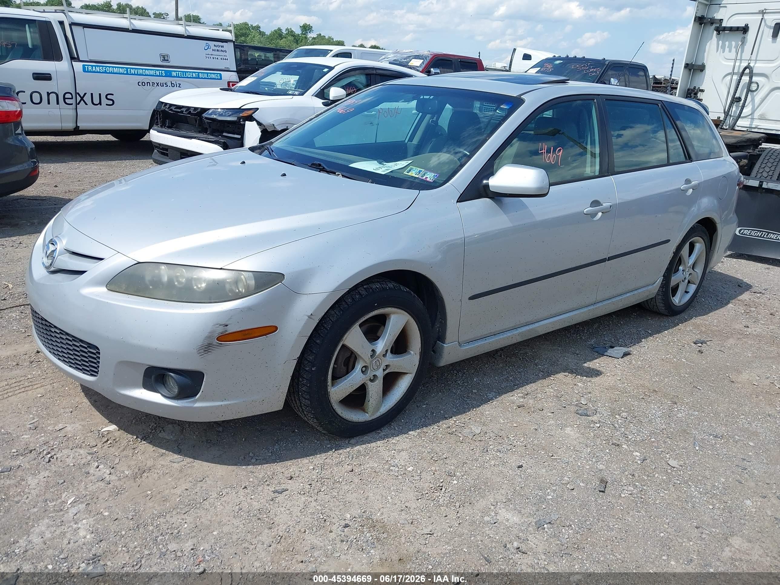 2007 Mazda Mazda6 S Grand Touring Silver vin: 1YVHP83D375M09077