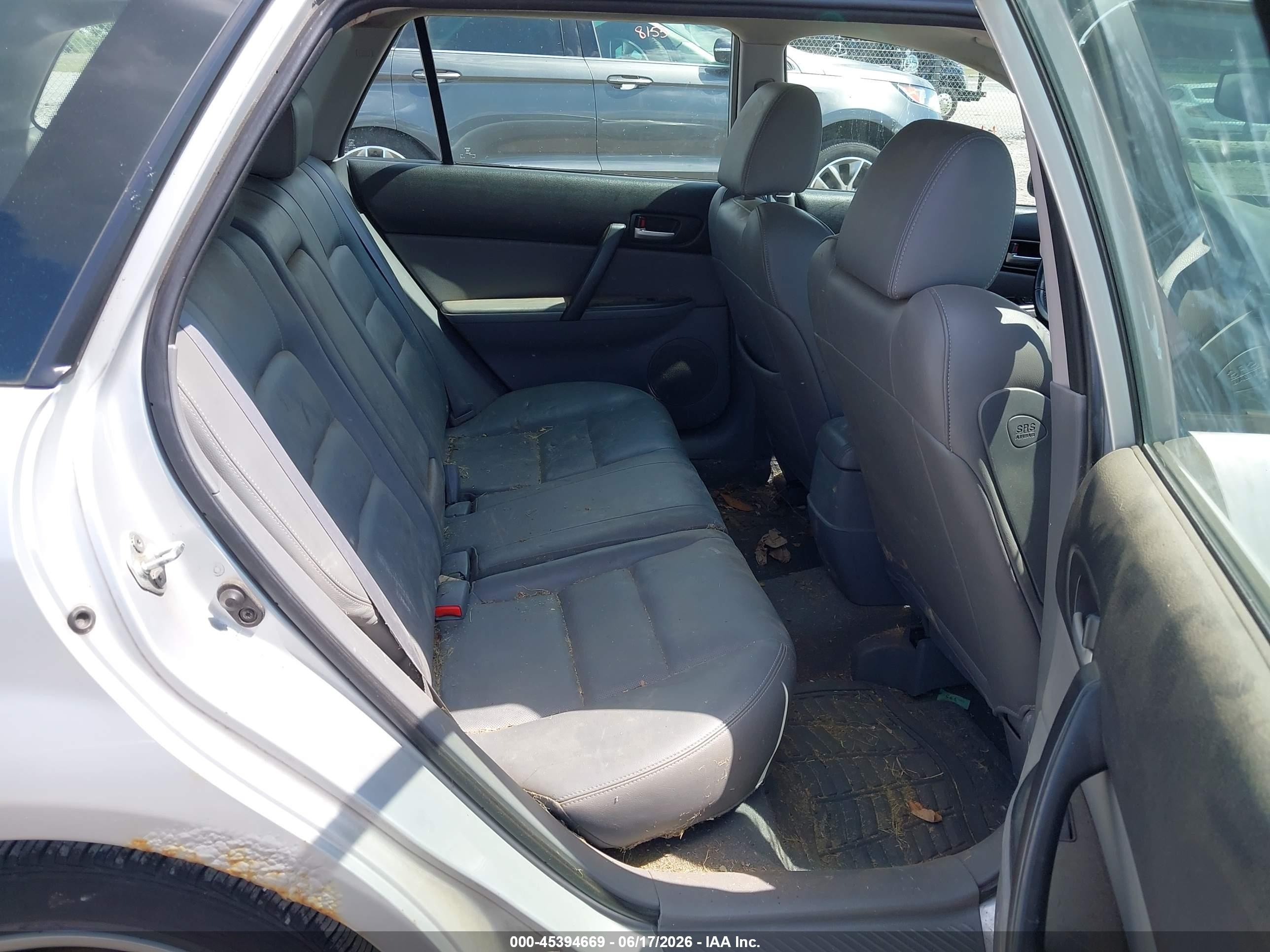 2007 Mazda Mazda6 S Grand Touring Silver vin: 1YVHP83D375M09077