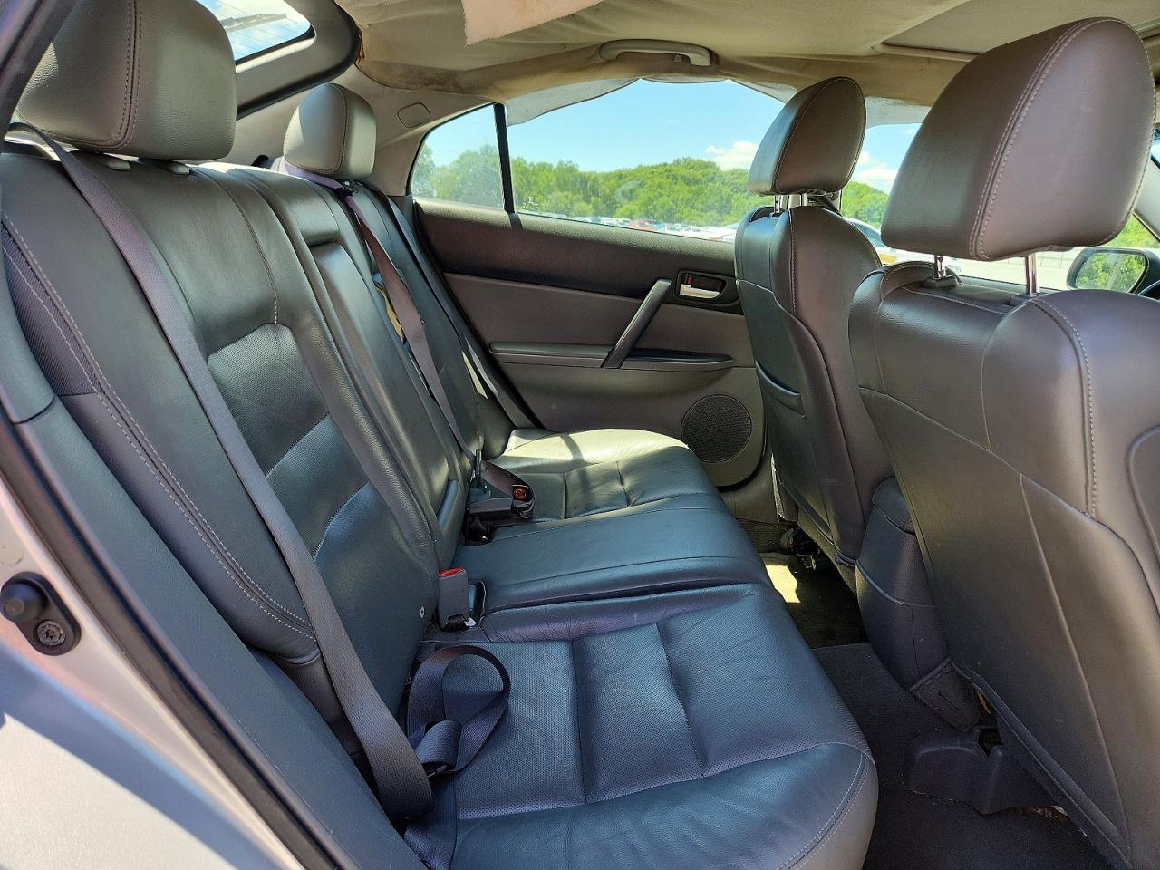 2008 Mazda 6 I Silver vin: 1YVHP84CX85M15658