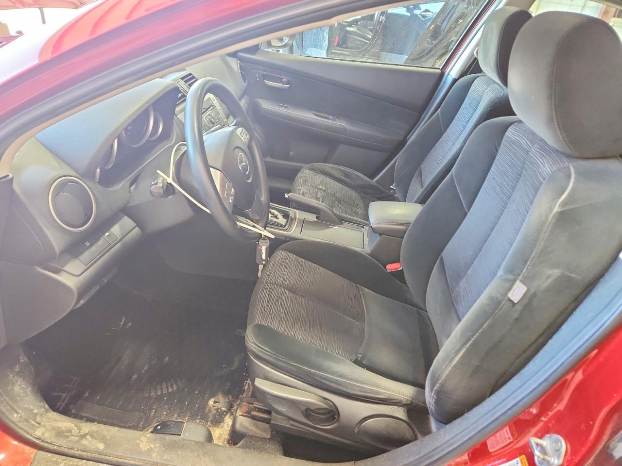2010 Mazda 6 I Red vin: 1YVHZ8BH1A5M53472