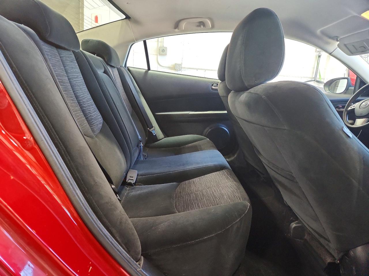 2010 Mazda 6 I Red vin: 1YVHZ8BH1A5M53472