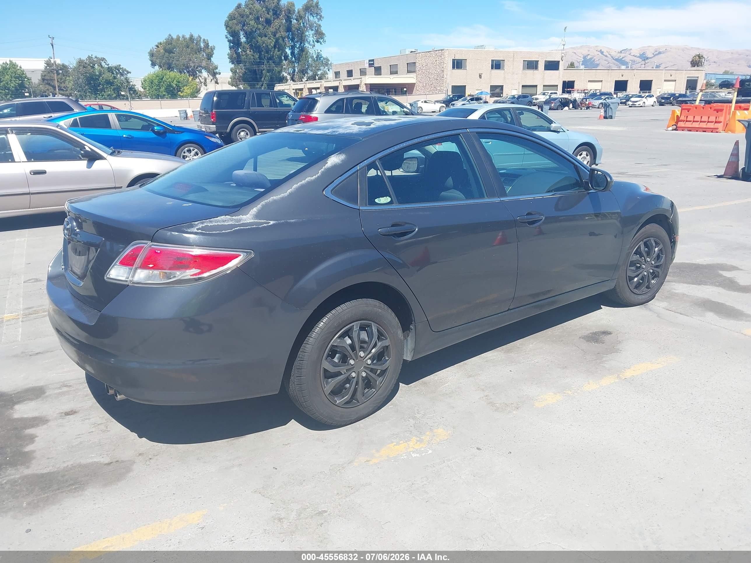 2013 Mazda Mazda6 I Sport Черный vin: 1YVHZ8BH1D5M07967