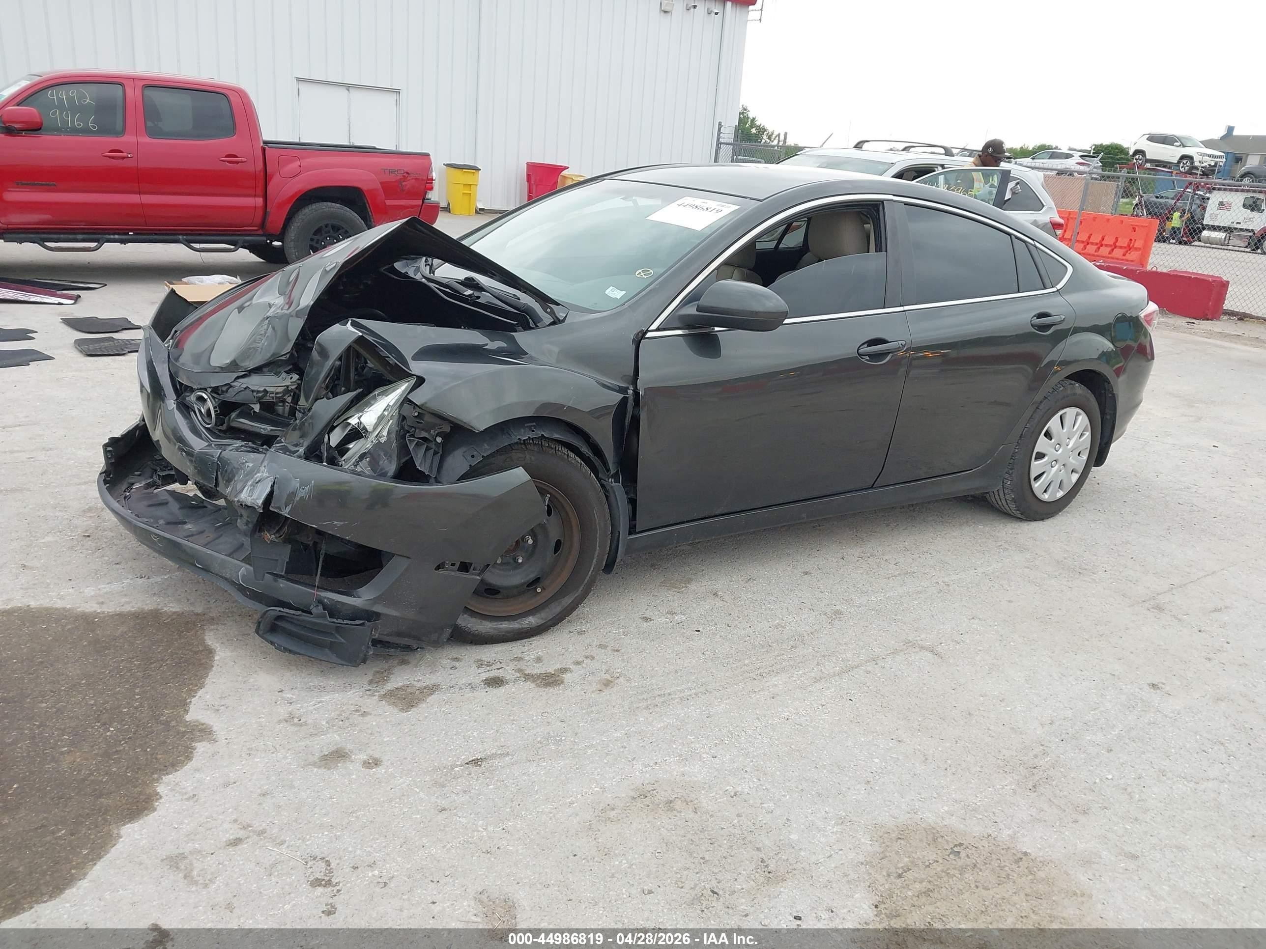 2013 Mazda Mazda6 I Sport Gray vin: 1YVHZ8BH1D5M09945