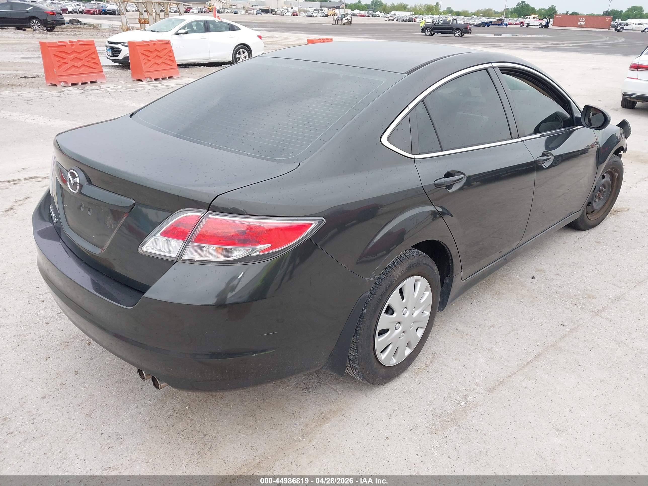 2013 Mazda Mazda6 I Sport Gray vin: 1YVHZ8BH1D5M09945
