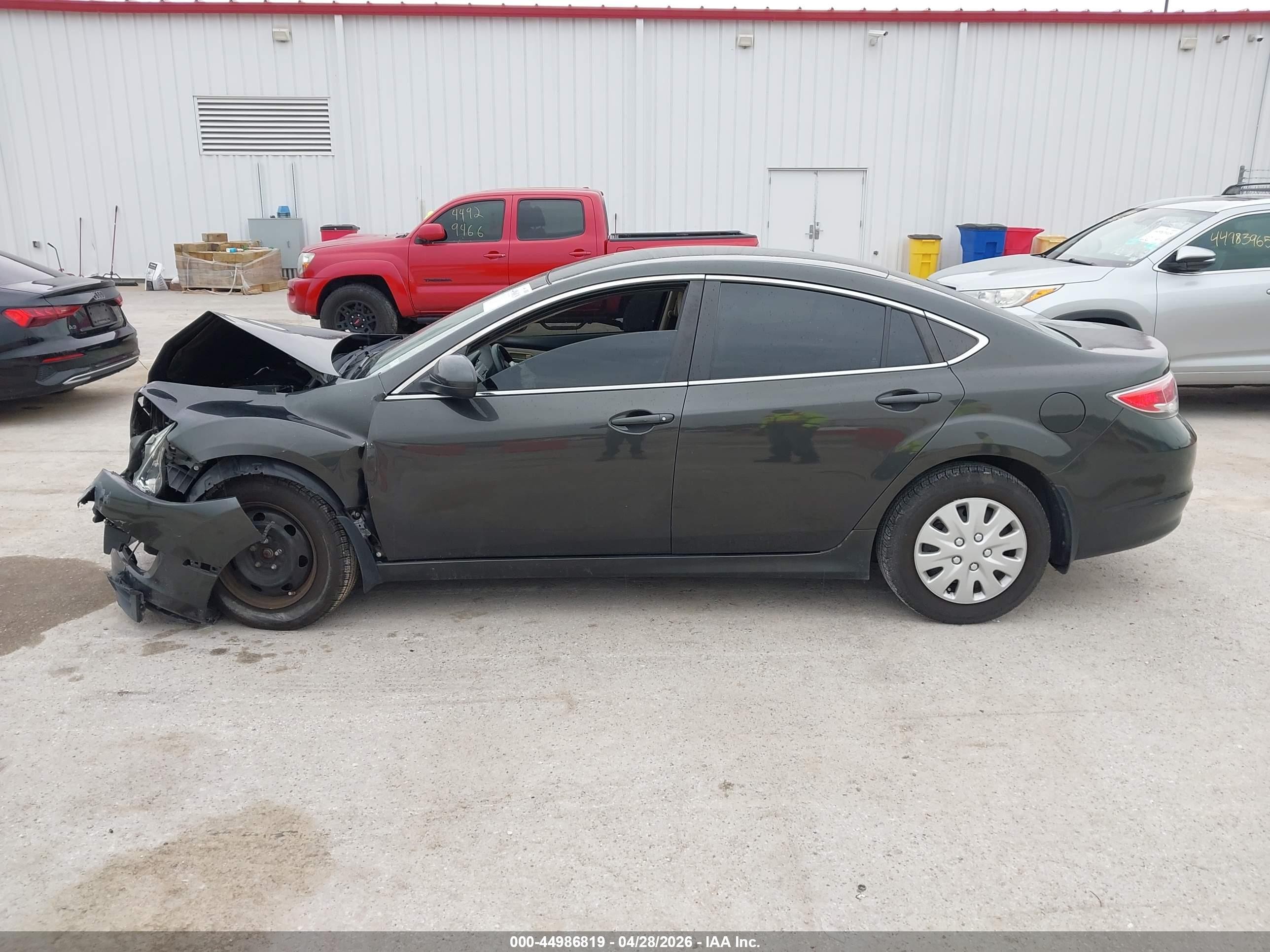 2013 Mazda Mazda6 I Sport Gray vin: 1YVHZ8BH1D5M09945