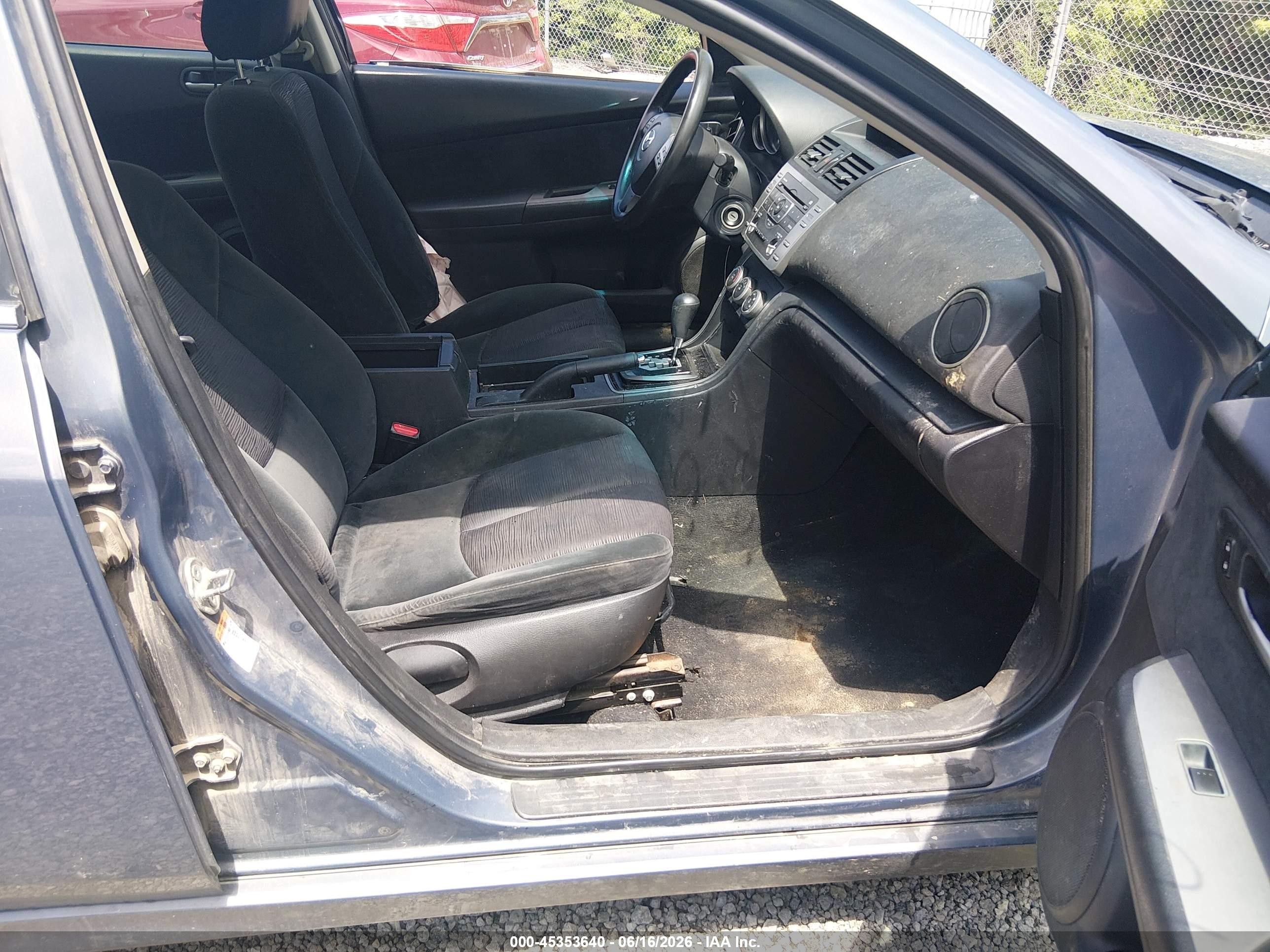 2010 Mazda Mazda6   Gray vin: 1YVHZ8BH2A5M33716
