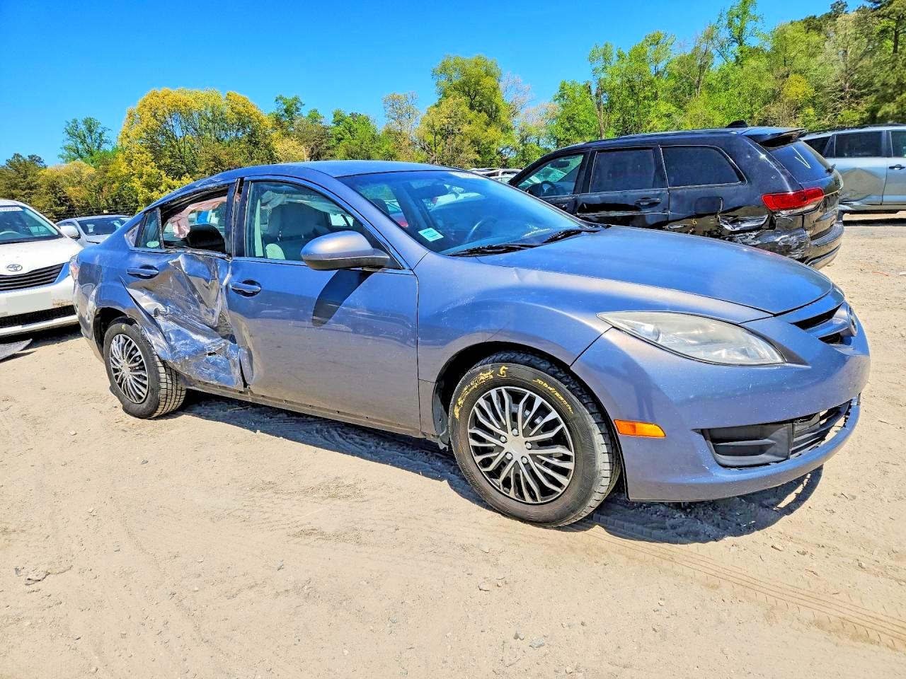 2010 Mazda 6 I Blue vin: 1YVHZ8BH2A5M56204