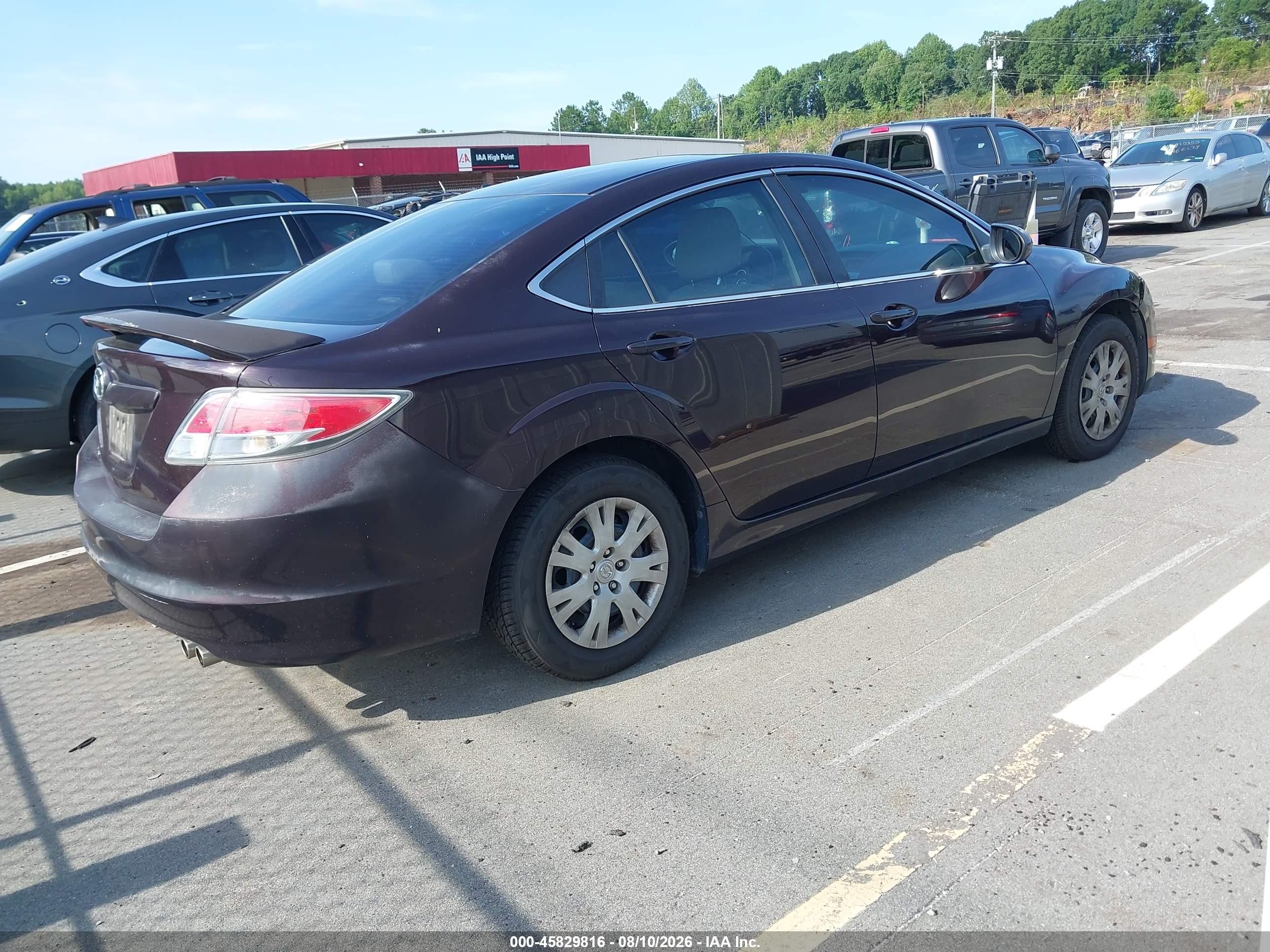 2011 Mazda Mazda6 I Sport Burgundy vin: 1YVHZ8BH2B5M09157
