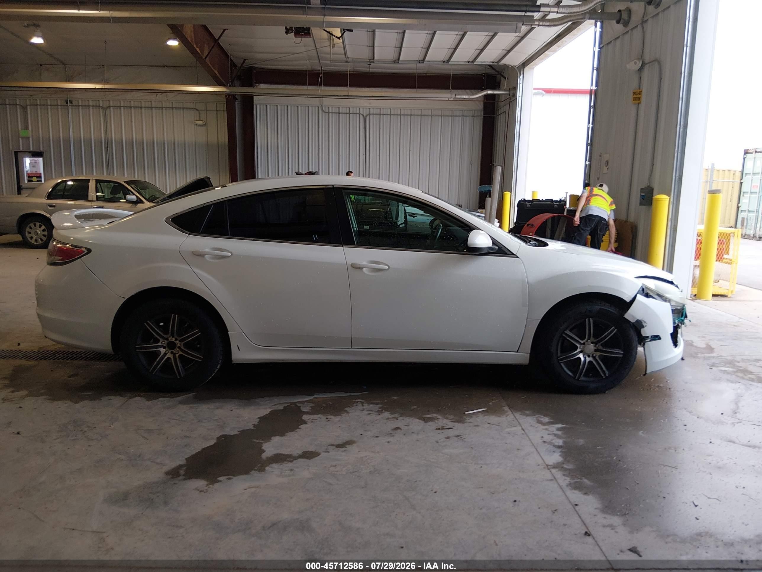 2011 Mazda Mazda6 I Sport White vin: 1YVHZ8BH2B5M11121
