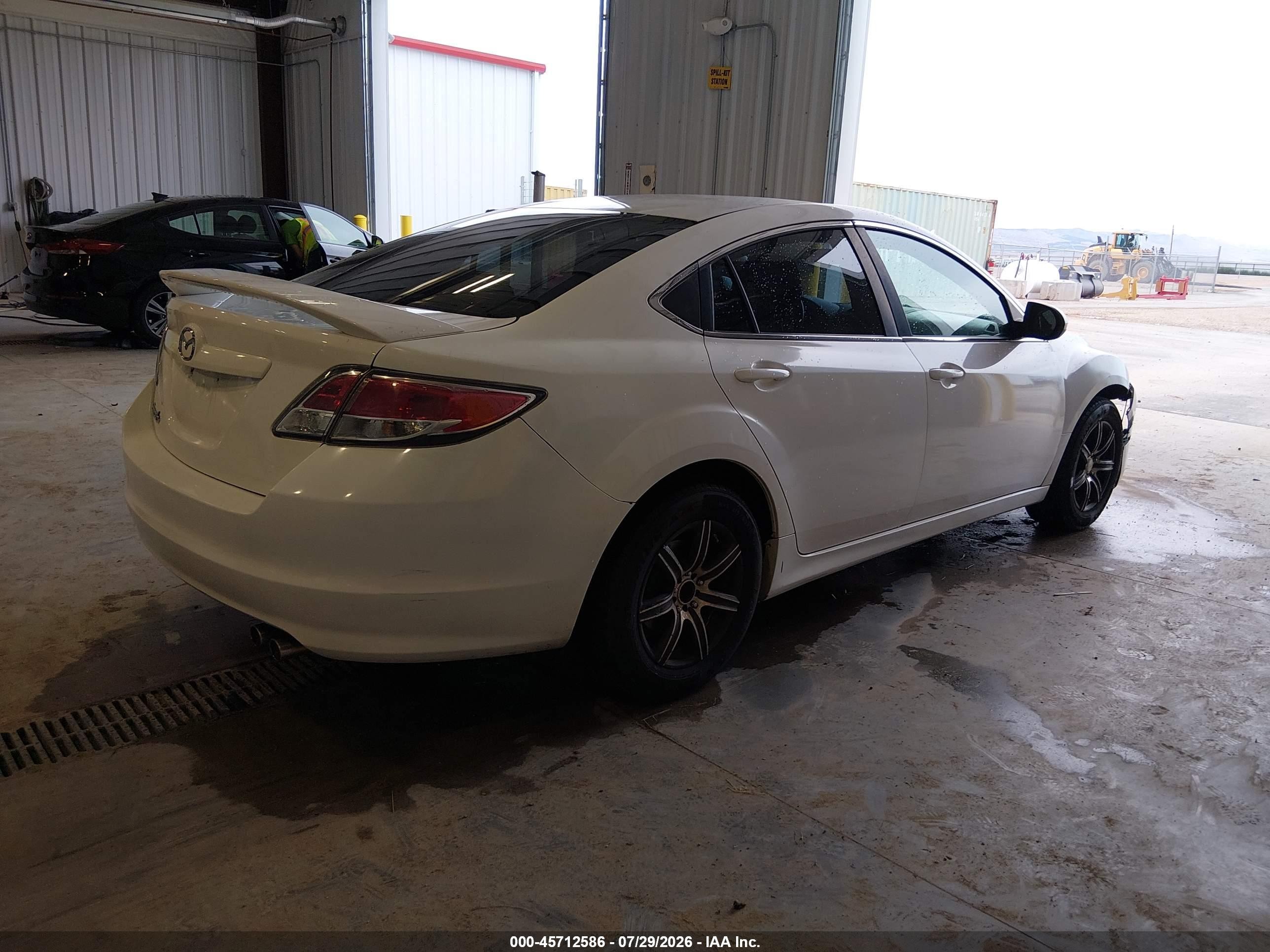 2011 Mazda Mazda6 I Sport White vin: 1YVHZ8BH2B5M11121