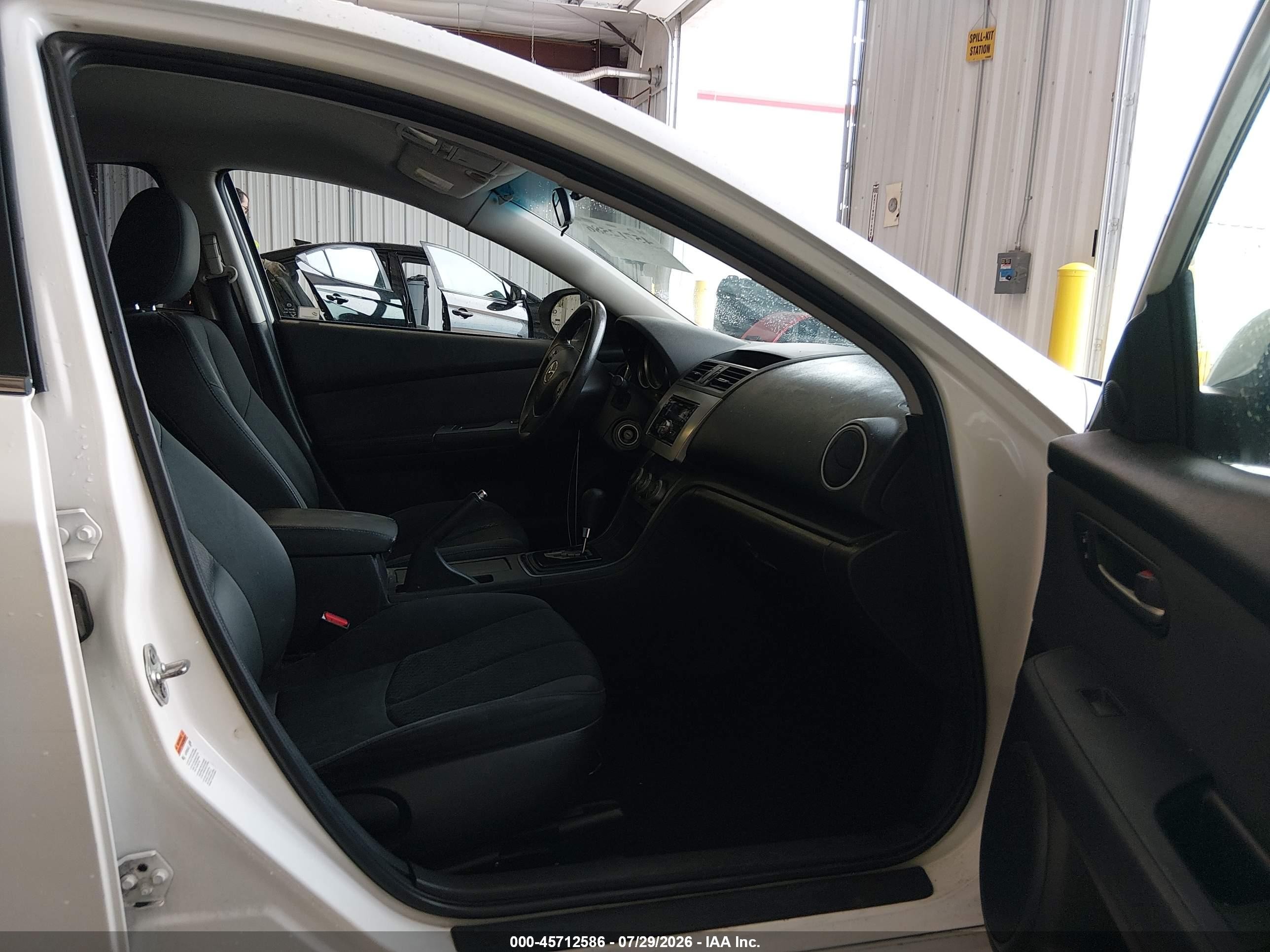 2011 Mazda Mazda6 I Sport White vin: 1YVHZ8BH2B5M11121