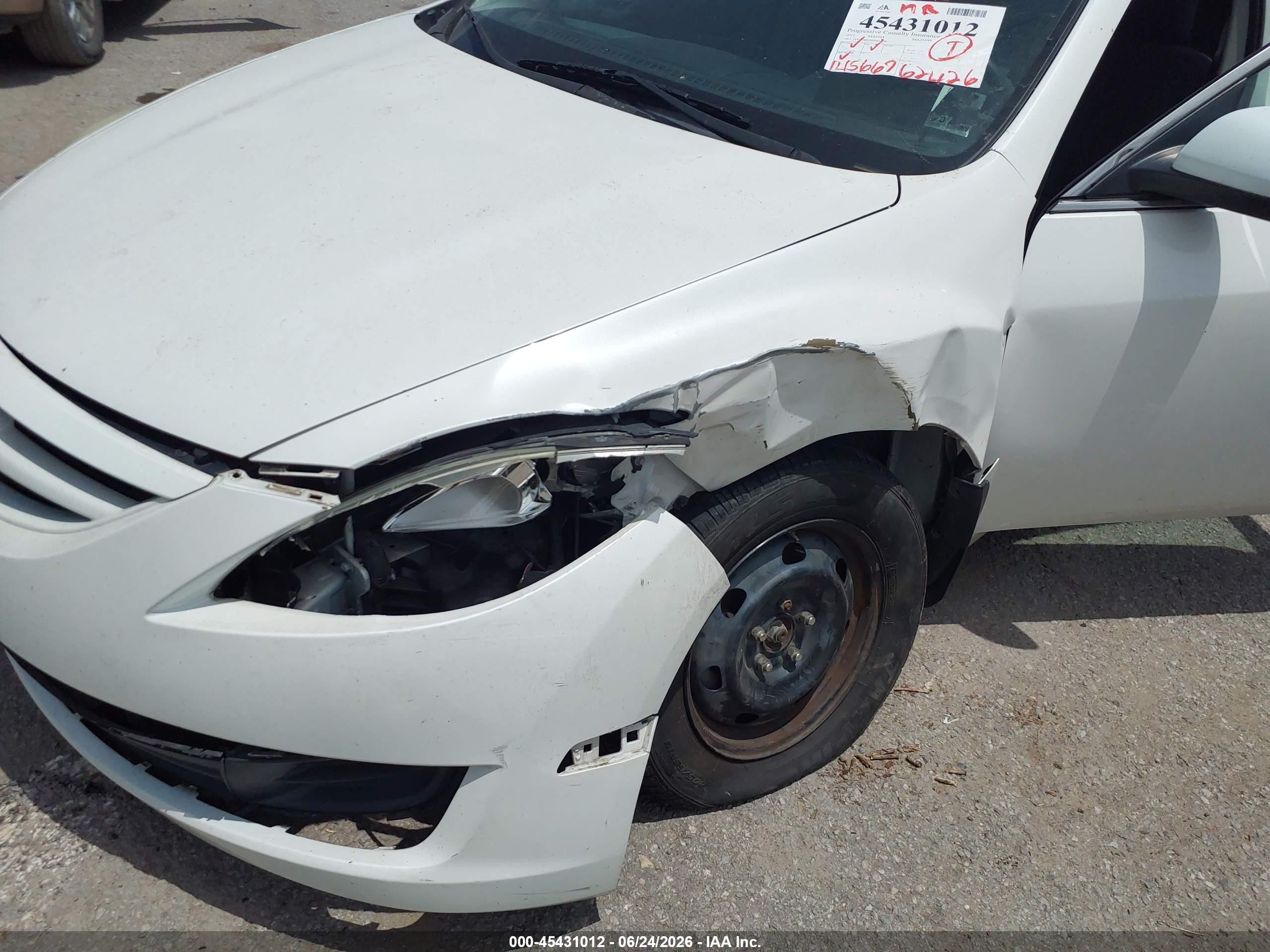 2011 Mazda Mazda6 I Sport White vin: 1YVHZ8BH2B5M27495
