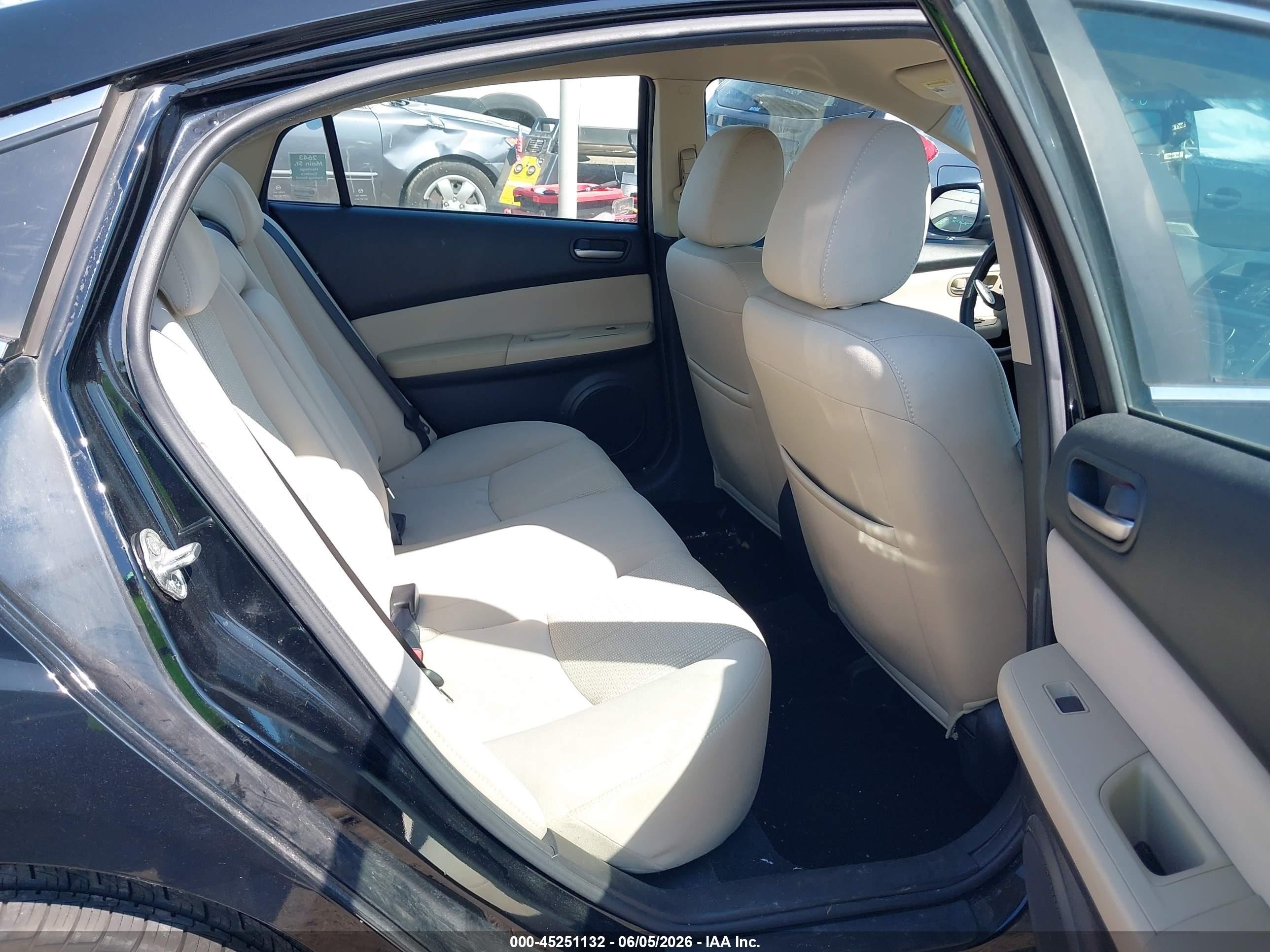 2013 Mazda Mazda6 I Sport Черный vin: 1YVHZ8BH2D5M06438