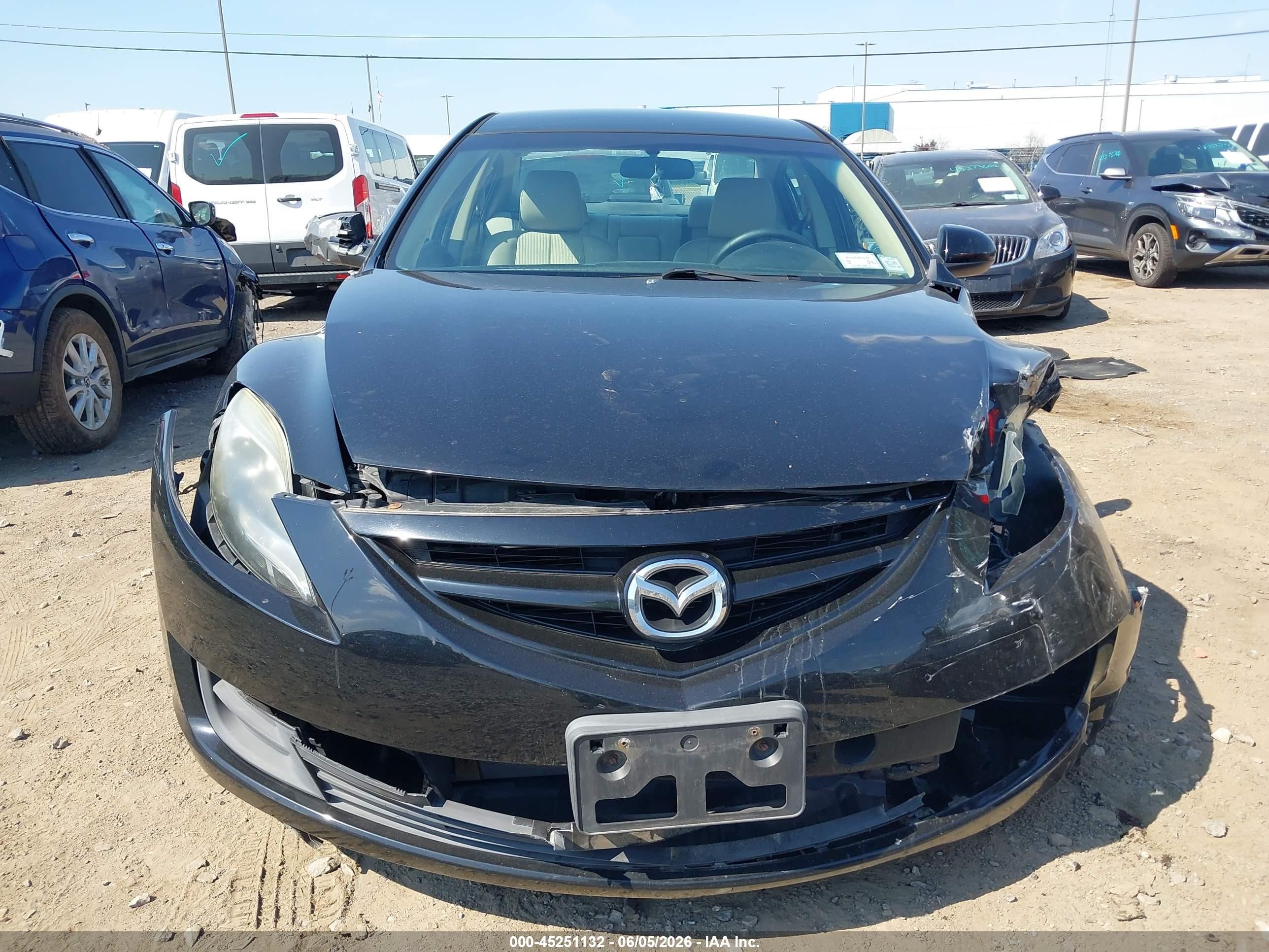 2013 Mazda Mazda6 I Sport Черный vin: 1YVHZ8BH2D5M06438