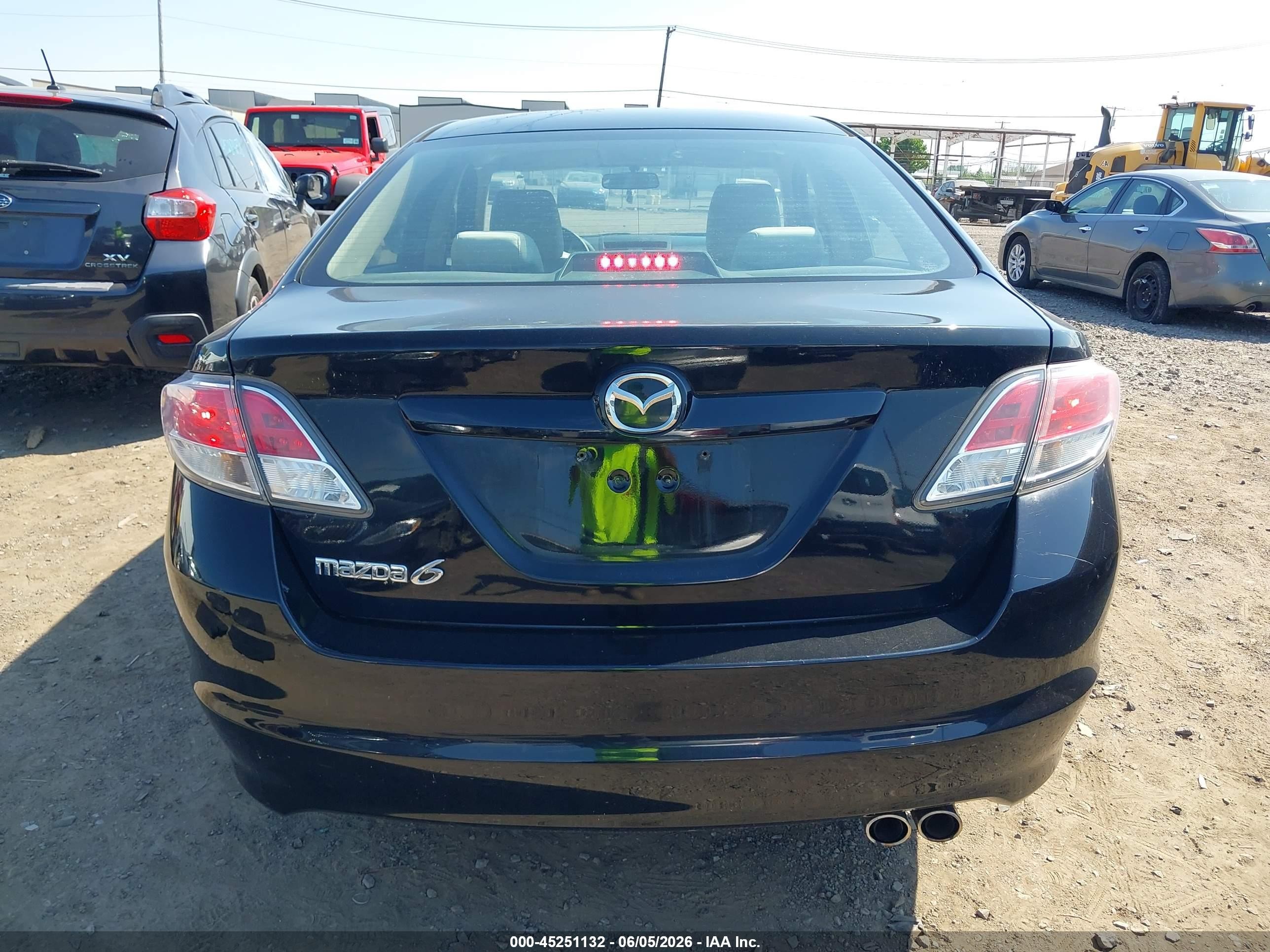 2013 Mazda Mazda6 I Sport Черный vin: 1YVHZ8BH2D5M06438