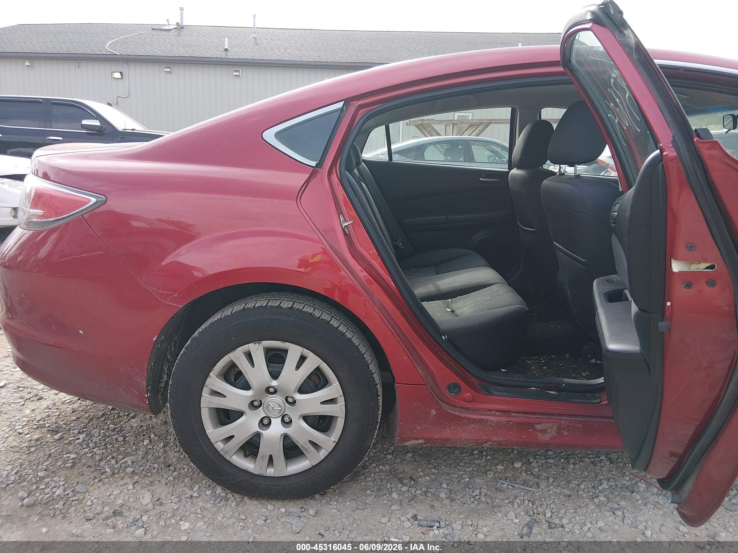 2013 Mazda Mazda6 I Sport Red vin: 1YVHZ8BH2D5M12272