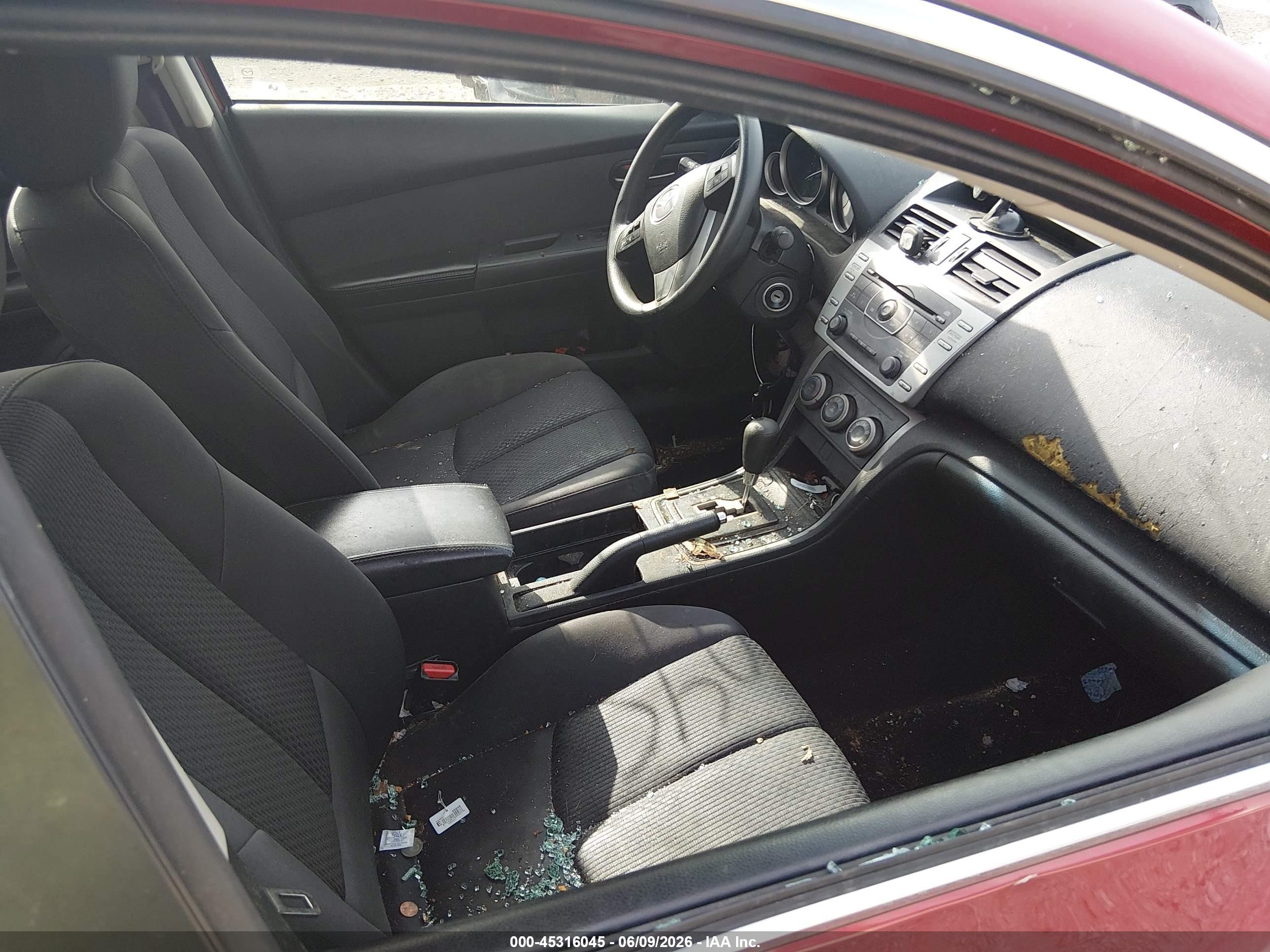 2013 Mazda Mazda6 I Sport Red vin: 1YVHZ8BH2D5M12272