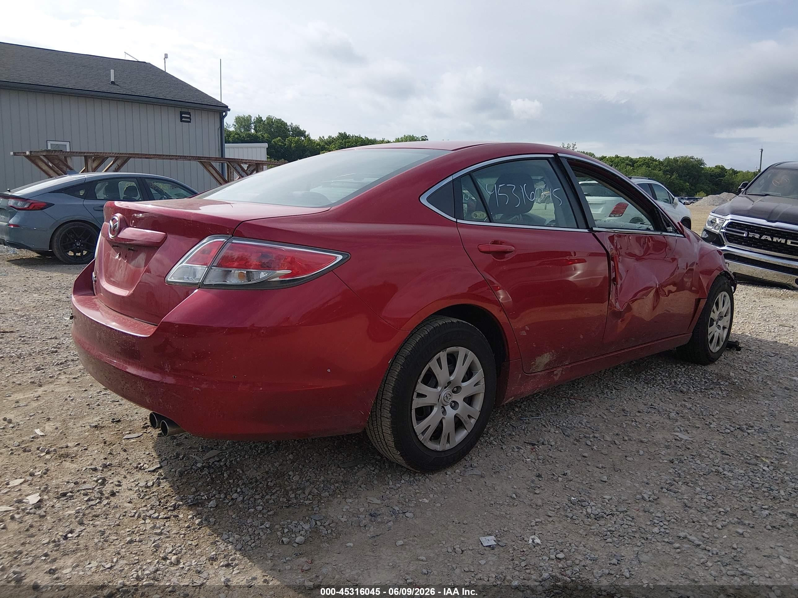 2013 Mazda Mazda6 I Sport Red vin: 1YVHZ8BH2D5M12272
