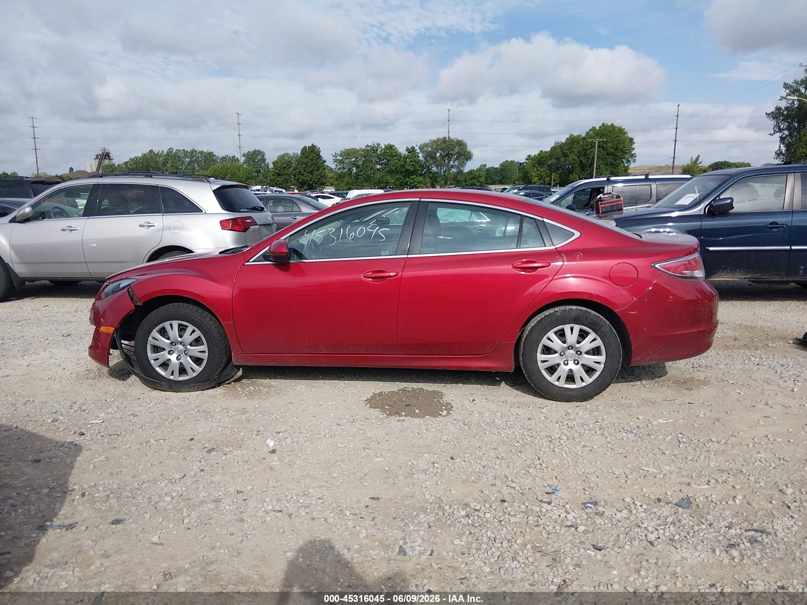 2013 Mazda Mazda6 I Sport Red vin: 1YVHZ8BH2D5M12272