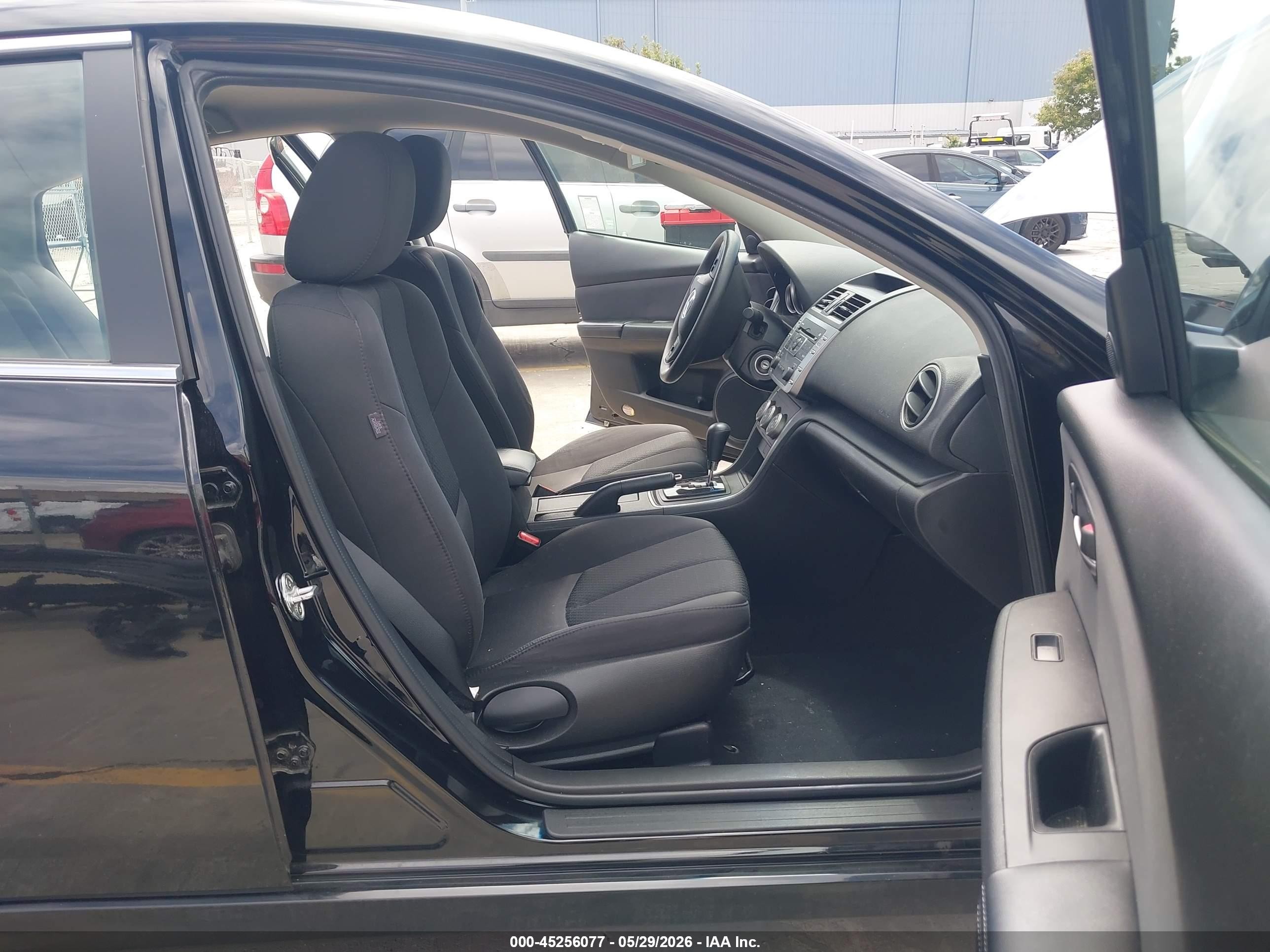 2013 Mazda Mazda6 I Sport Black vin: 1YVHZ8BH3D5M14063