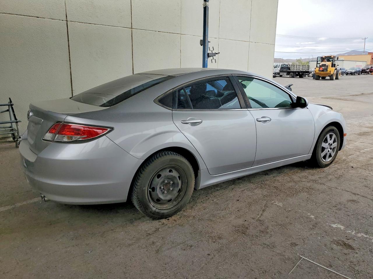 2013 Mazda 6 Sport Silver vin: 1YVHZ8BH3D5M14211