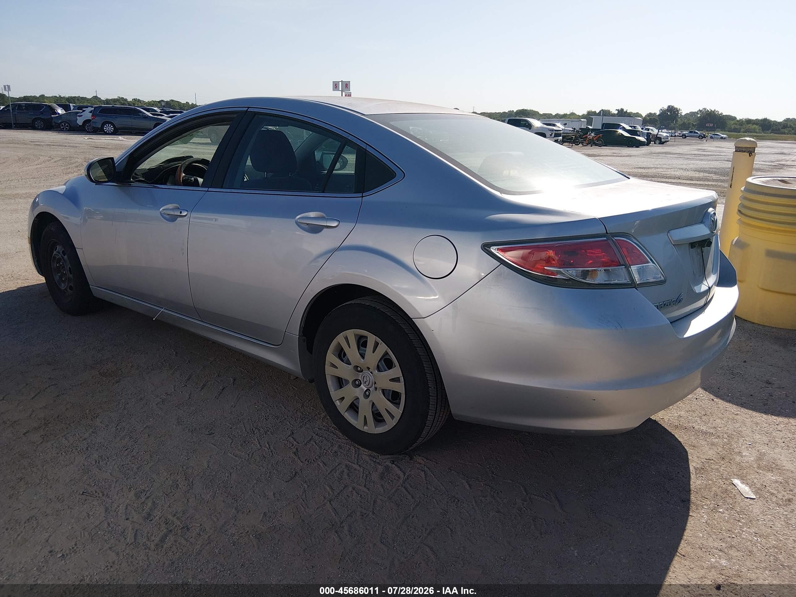 2011 Mazda Mazda6 I Sport Silver vin: 1YVHZ8BH4B5M13002