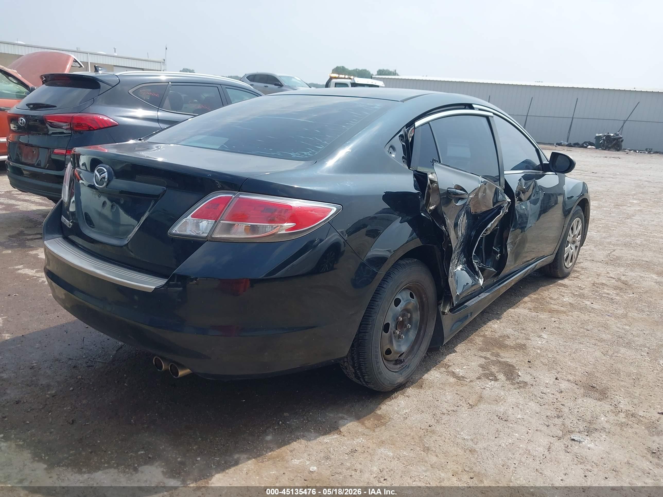 2013 Mazda Mazda6 I Sport Черный vin: 1YVHZ8BH4D5M01788