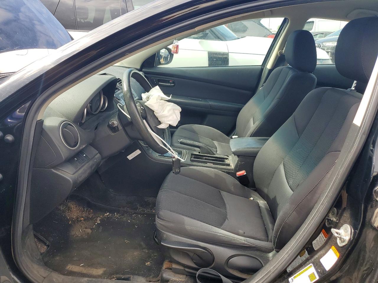 2011 Mazda 6 I Черный vin: 1YVHZ8BH5B5M00565