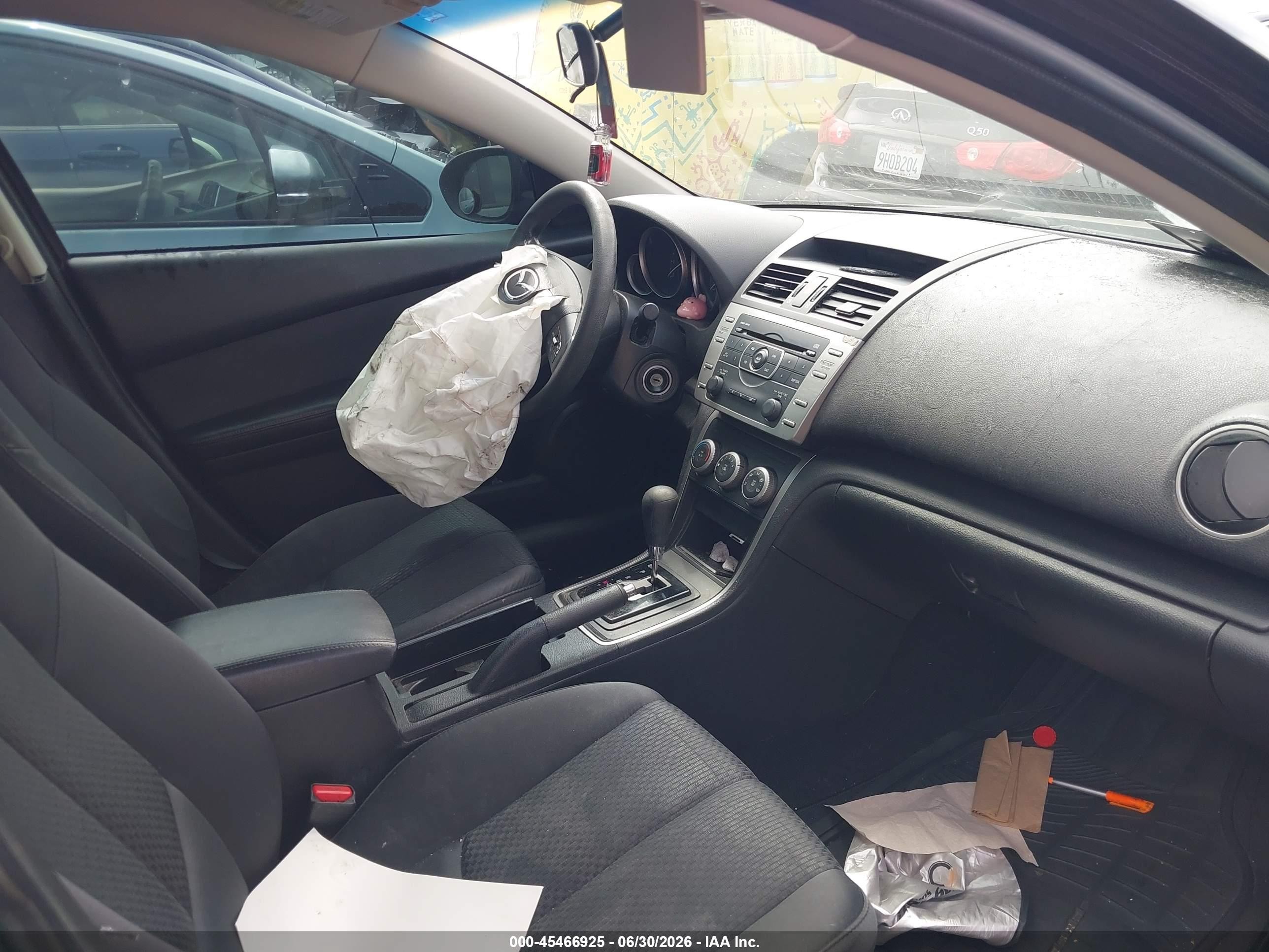 2011 Mazda Mazda6 I Sport Бордовый vin: 1YVHZ8BH5B5M20105