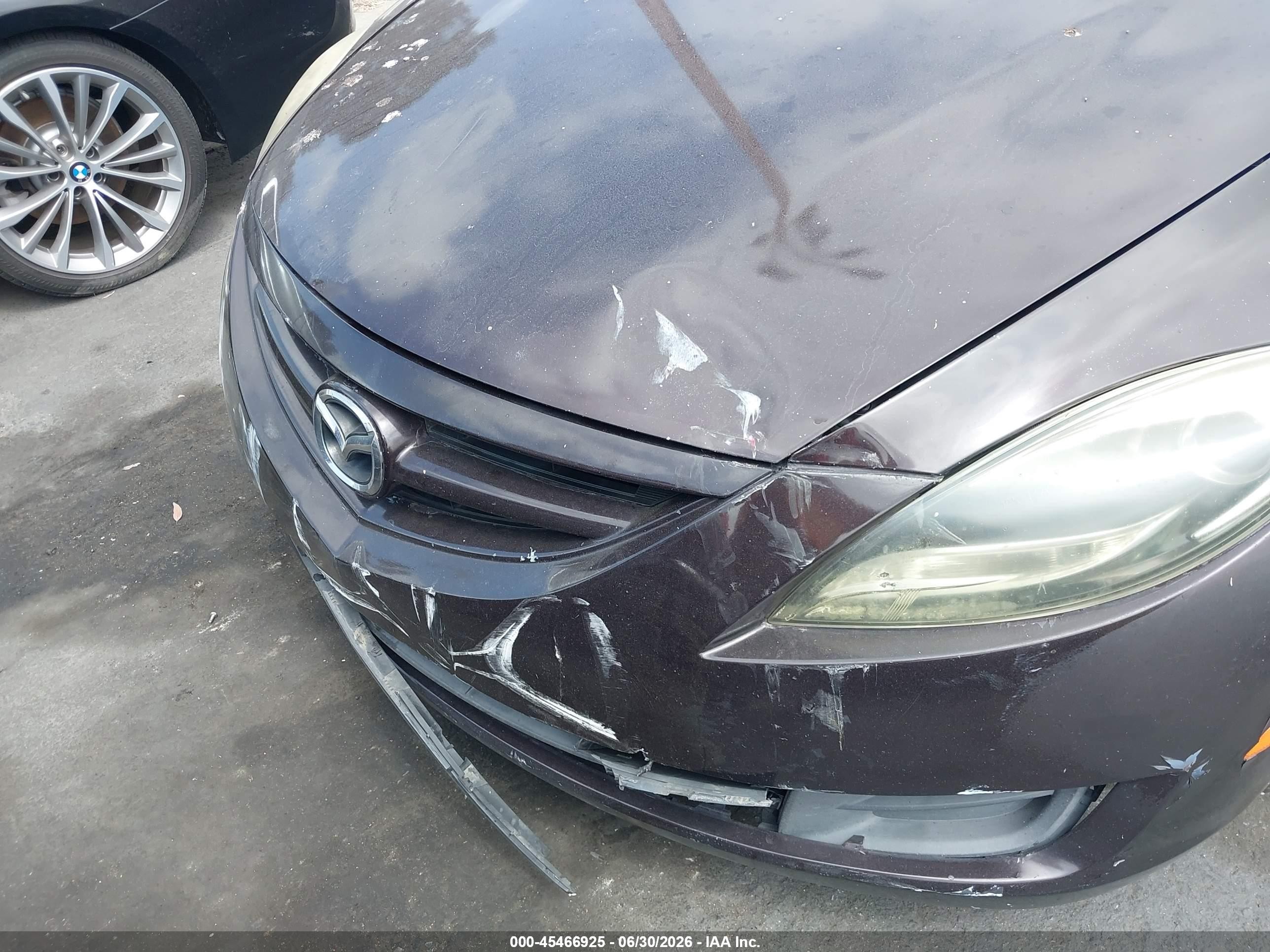 2011 Mazda Mazda6 I Sport Бордовый vin: 1YVHZ8BH5B5M20105