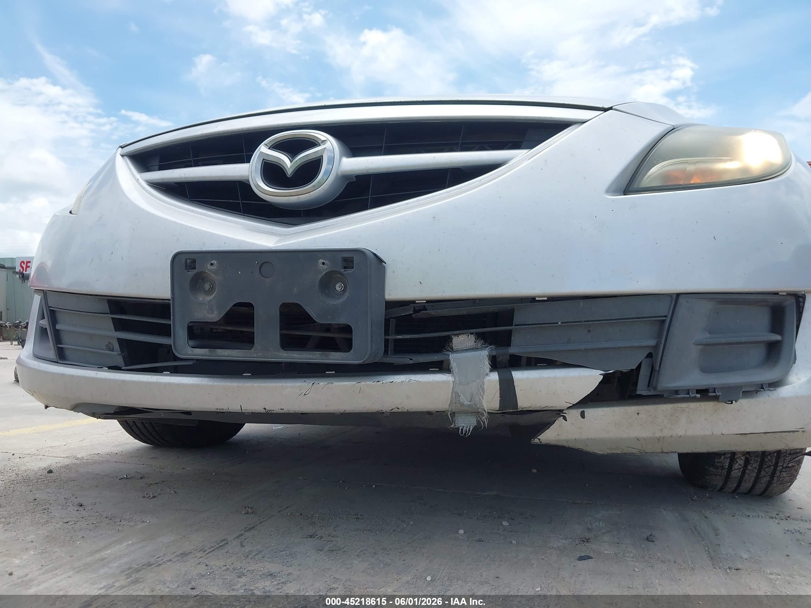 2013 Mazda Mazda6 I Sport Silver vin: 1YVHZ8BH6D5M14218
