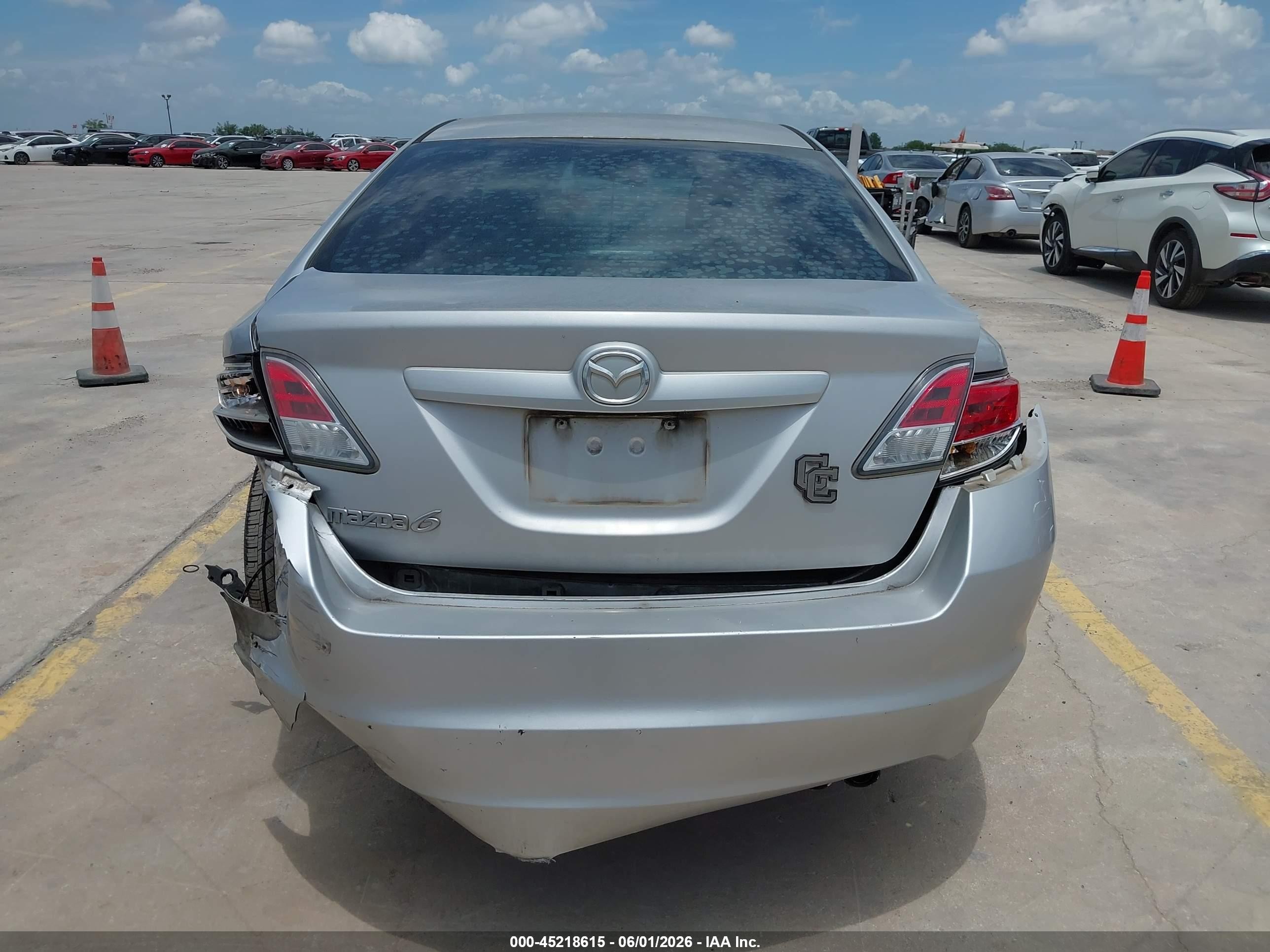2013 Mazda Mazda6 I Sport Silver vin: 1YVHZ8BH6D5M14218