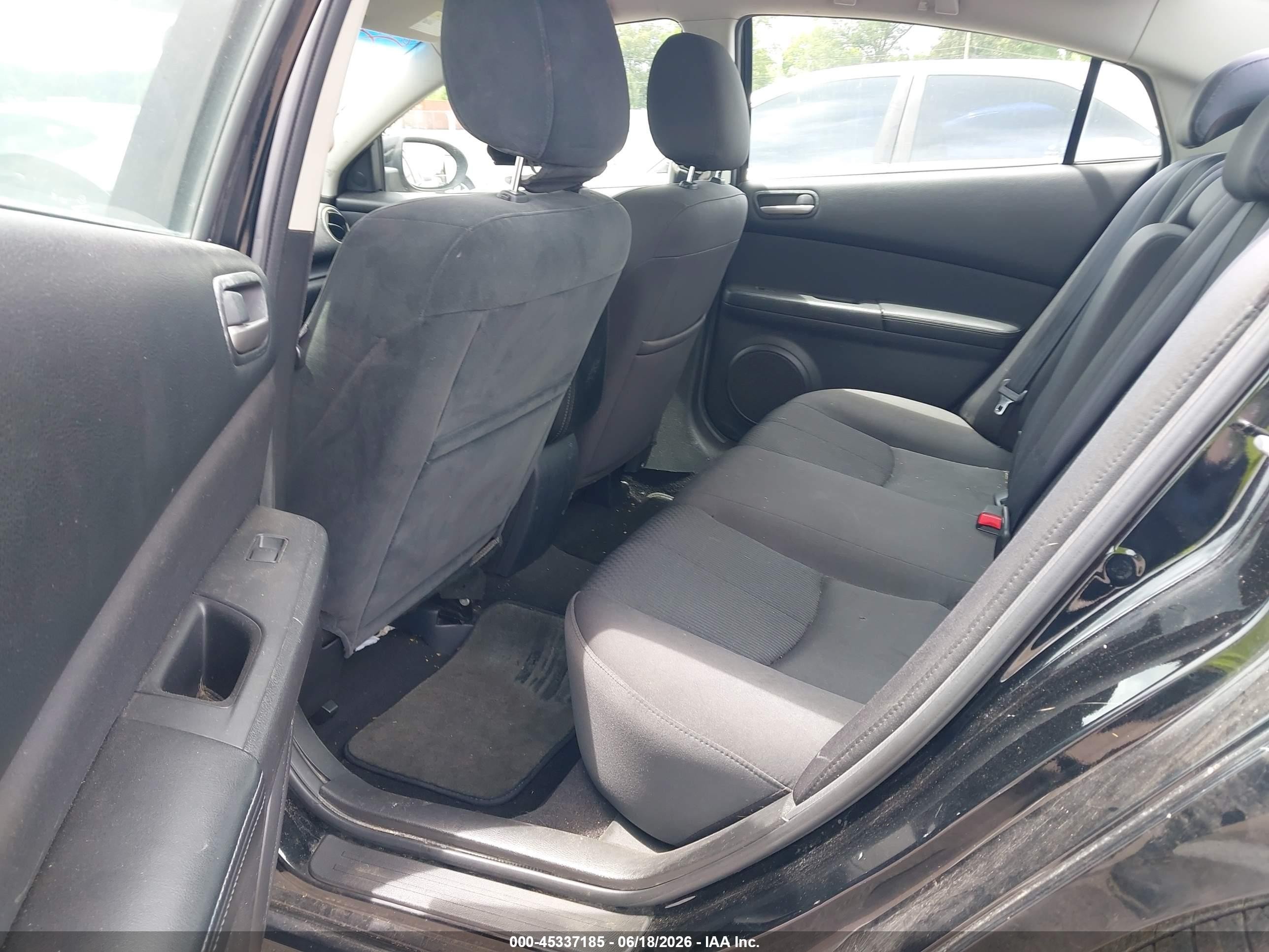 2013 Mazda Mazda6 I Sport Black vin: 1YVHZ8BH6D5M16633