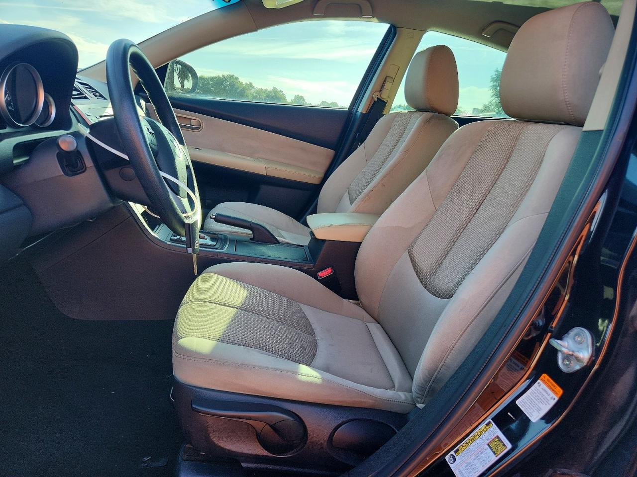 2011 Mazda 6 I Черный vin: 1YVHZ8BH7B5M00082