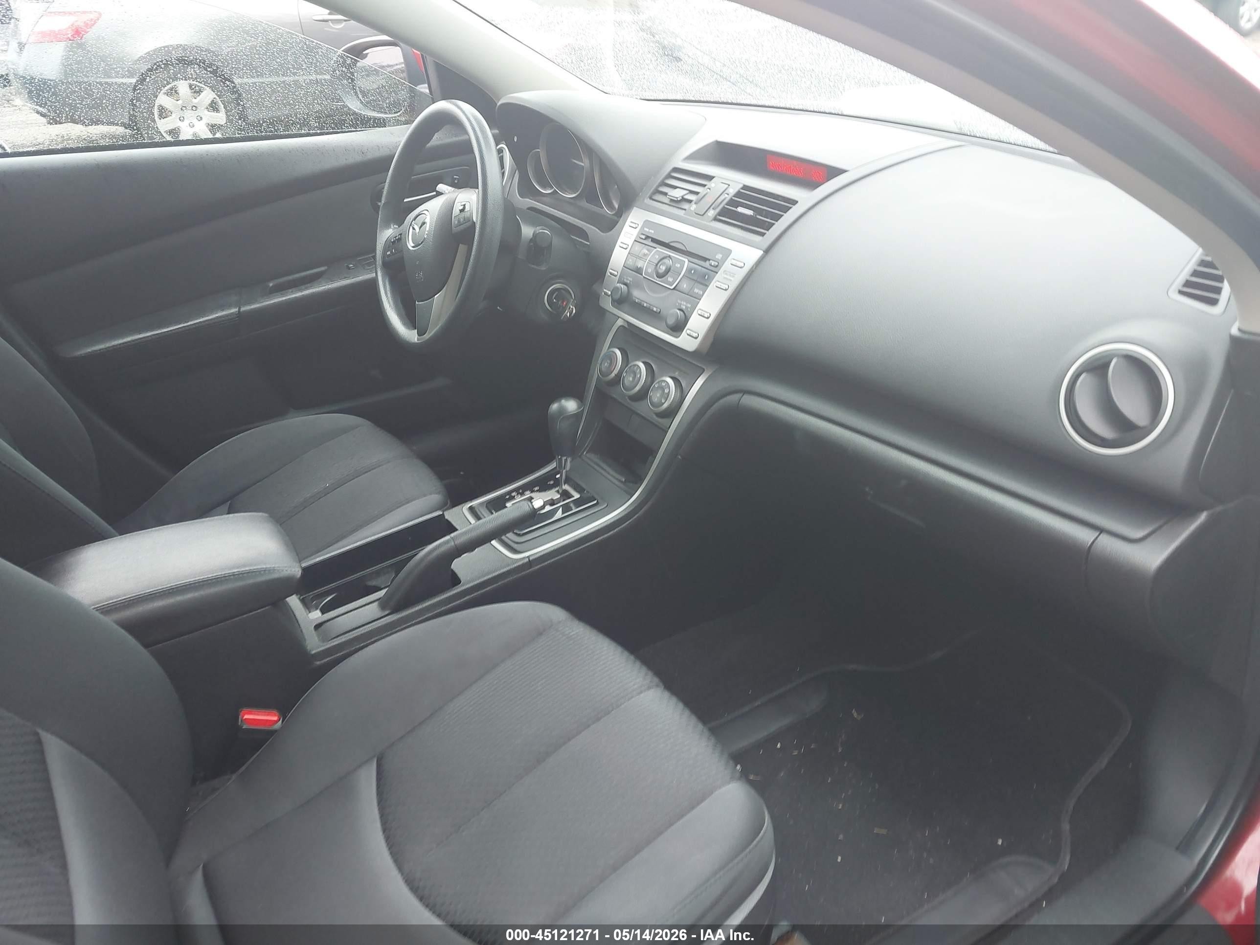 2011 Mazda Mazda6 I Sport Red vin: 1YVHZ8BH7B5M10174