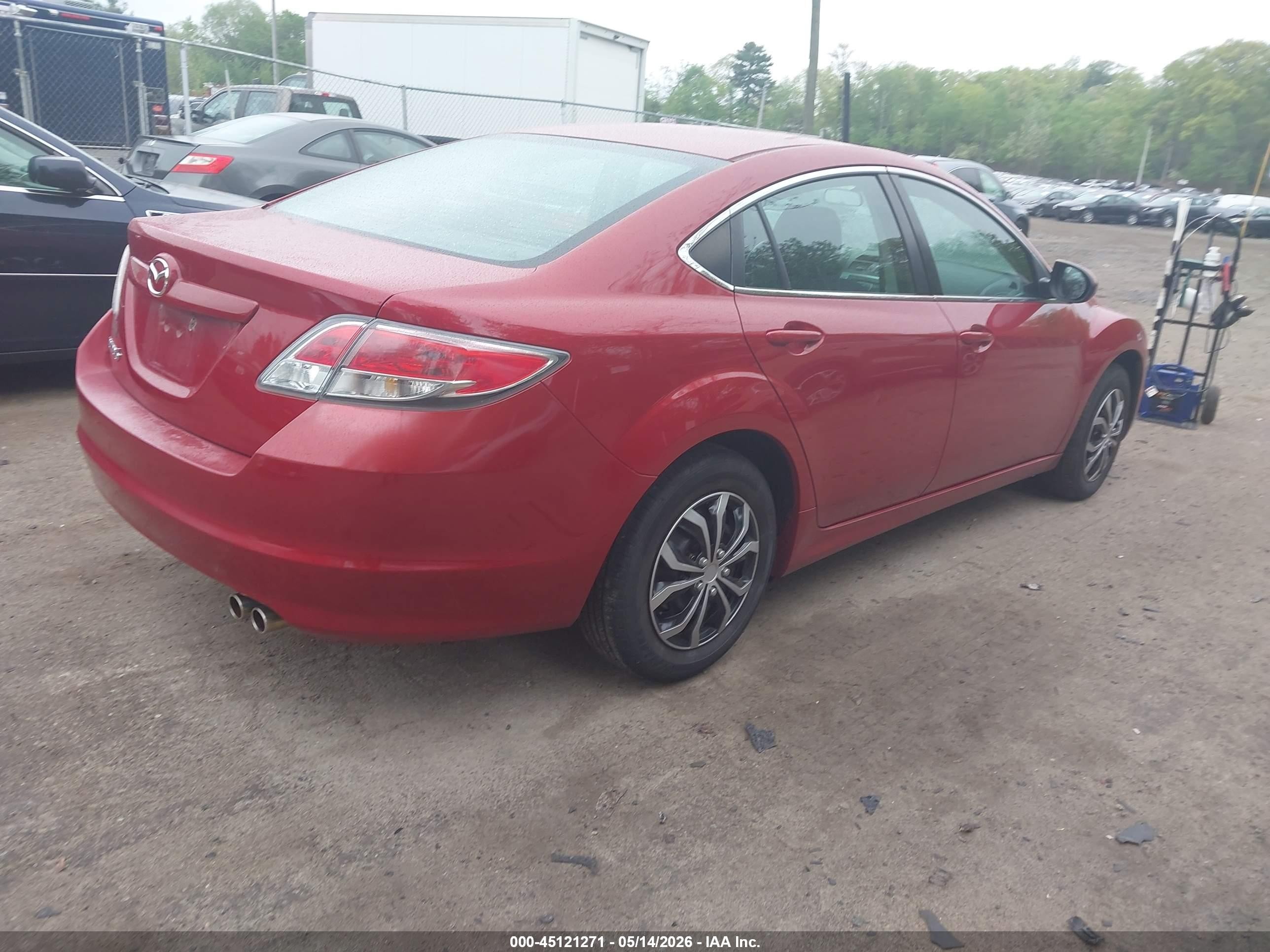 2011 Mazda Mazda6 I Sport Red vin: 1YVHZ8BH7B5M10174