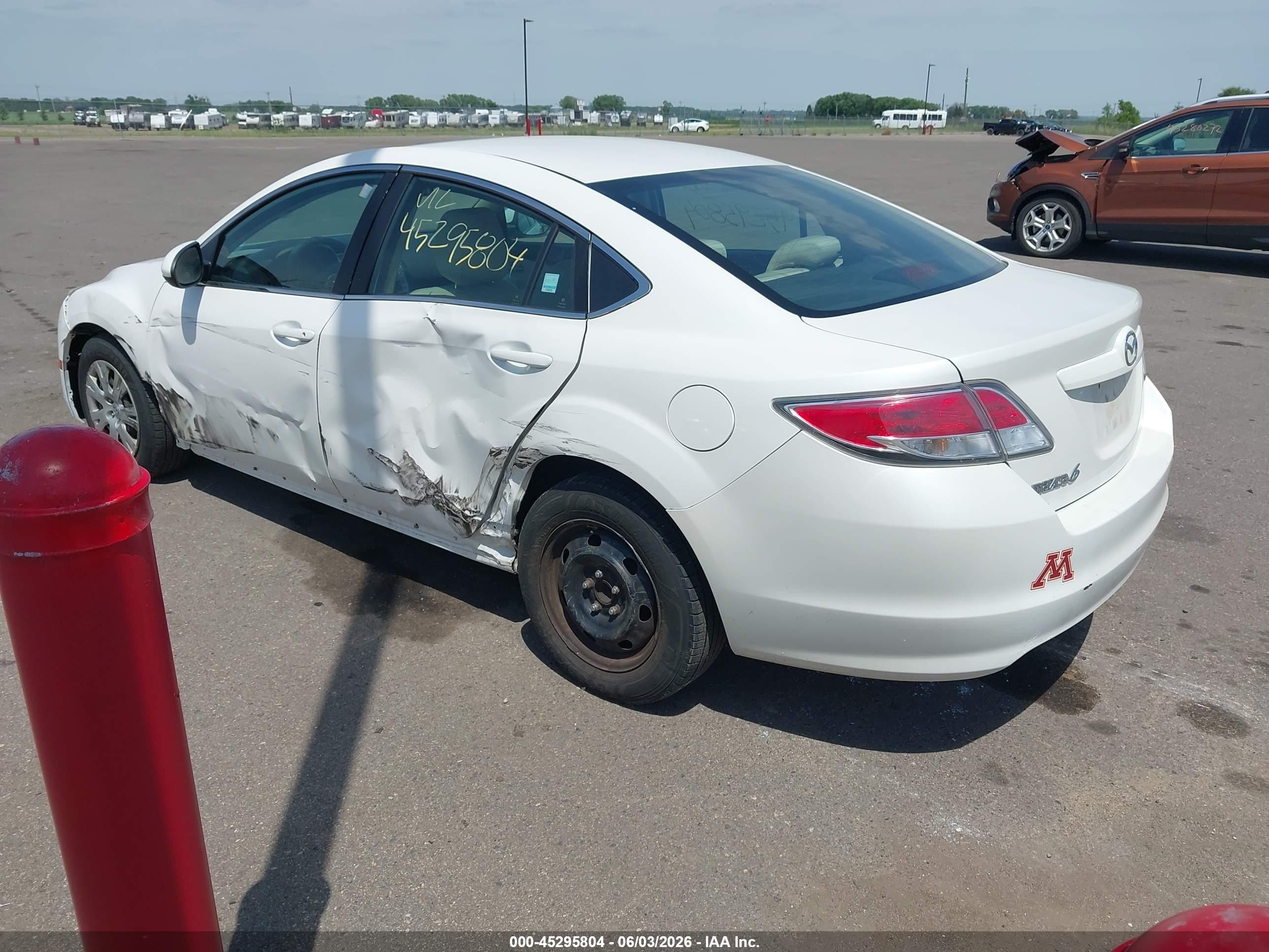 2011 Mazda Mazda6 I Sport White vin: 1YVHZ8BH7B5M18517