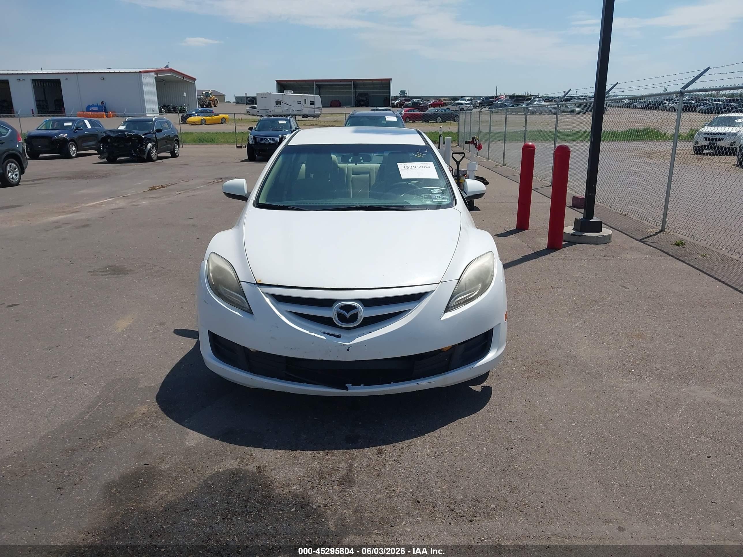 2011 Mazda Mazda6 I Sport White vin: 1YVHZ8BH7B5M18517