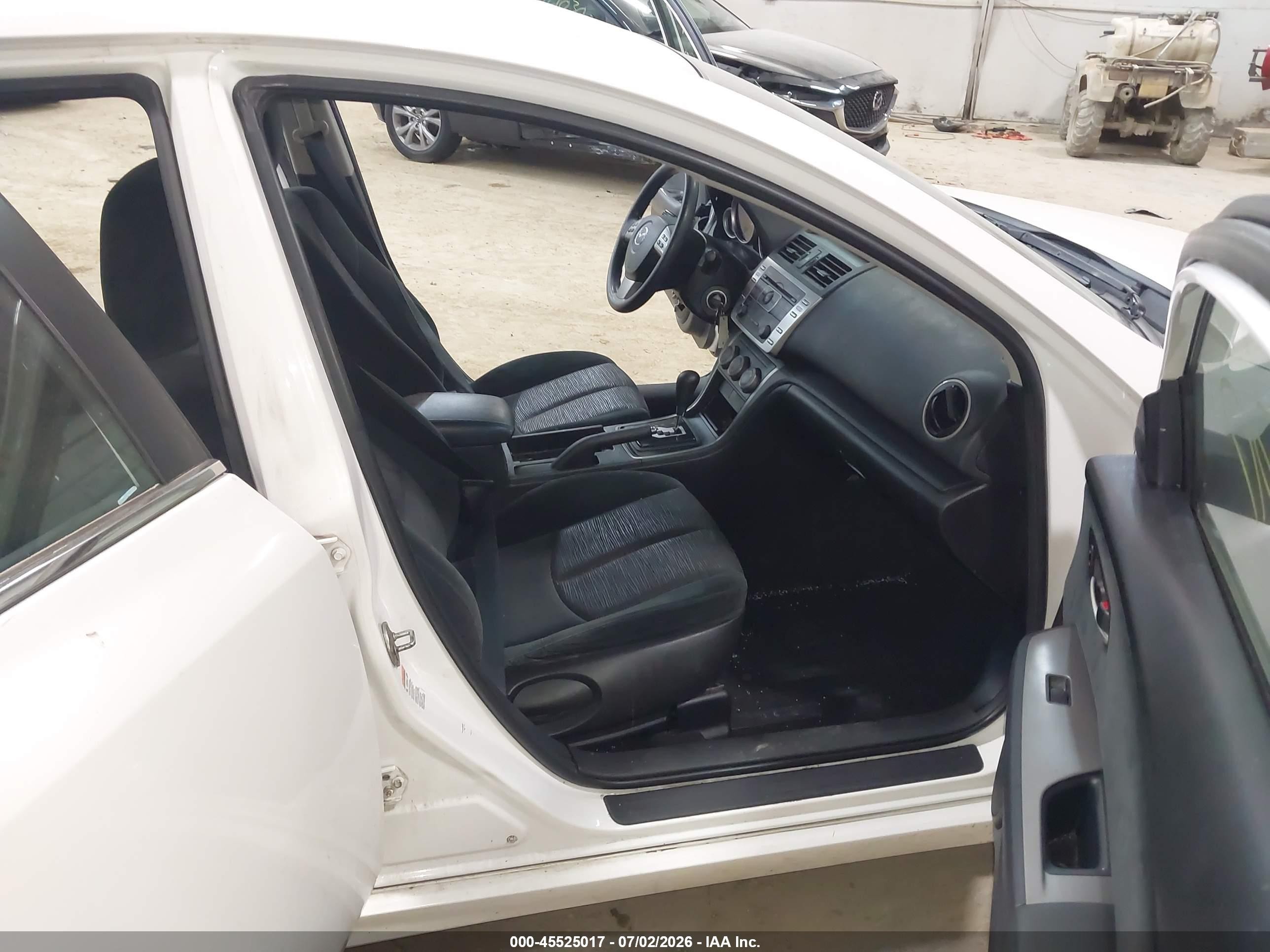 2010 Mazda Mazda6 I Sport White vin: 1YVHZ8BH8A5M14250